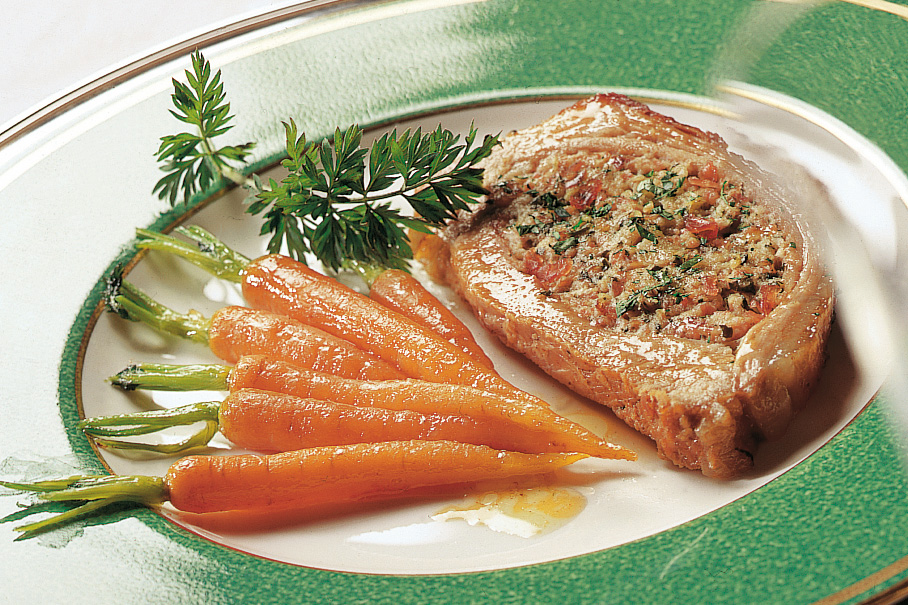Kalbsbrust mit Brot-Schinken-Füllung