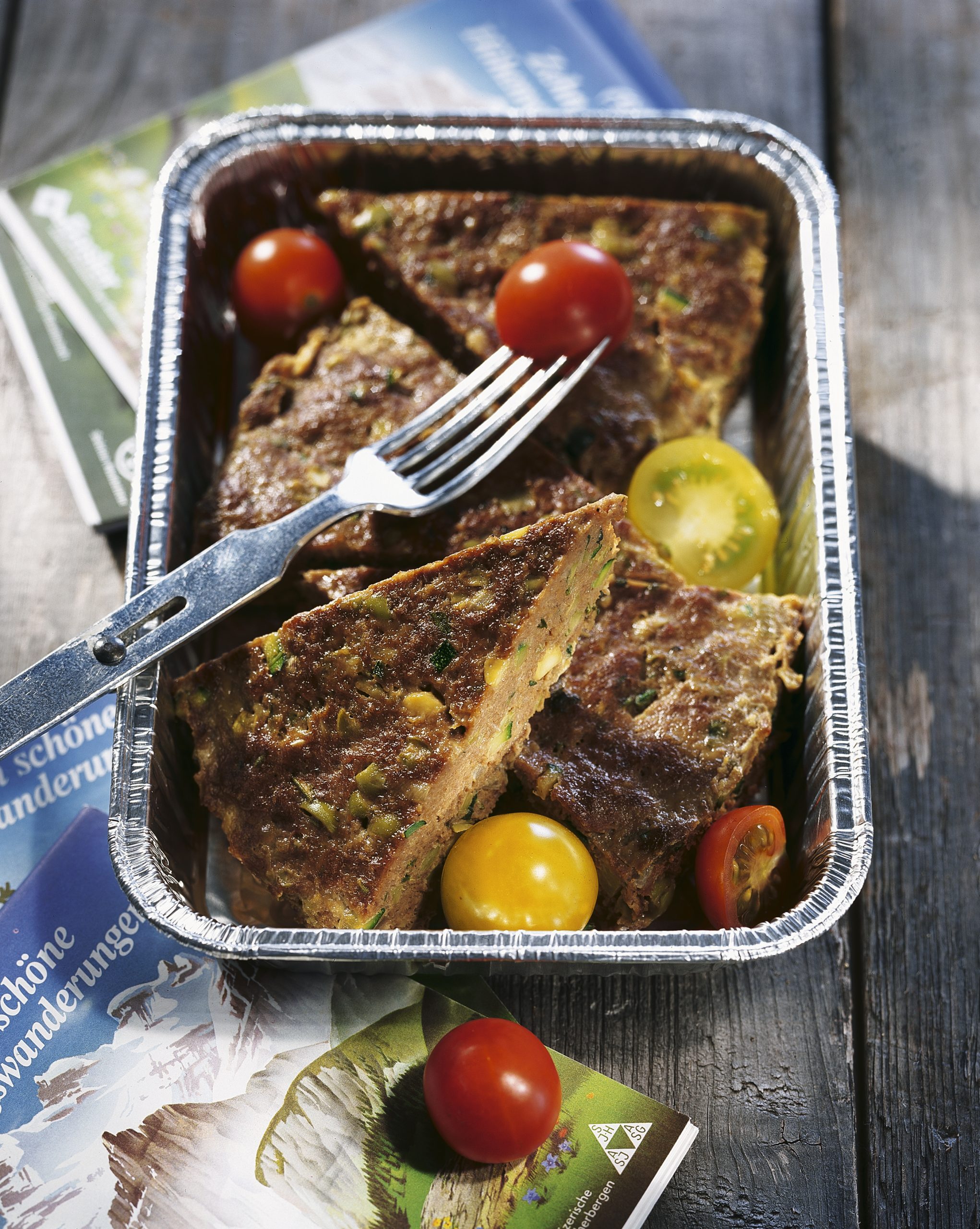 Terrine froide de viande et de légumes