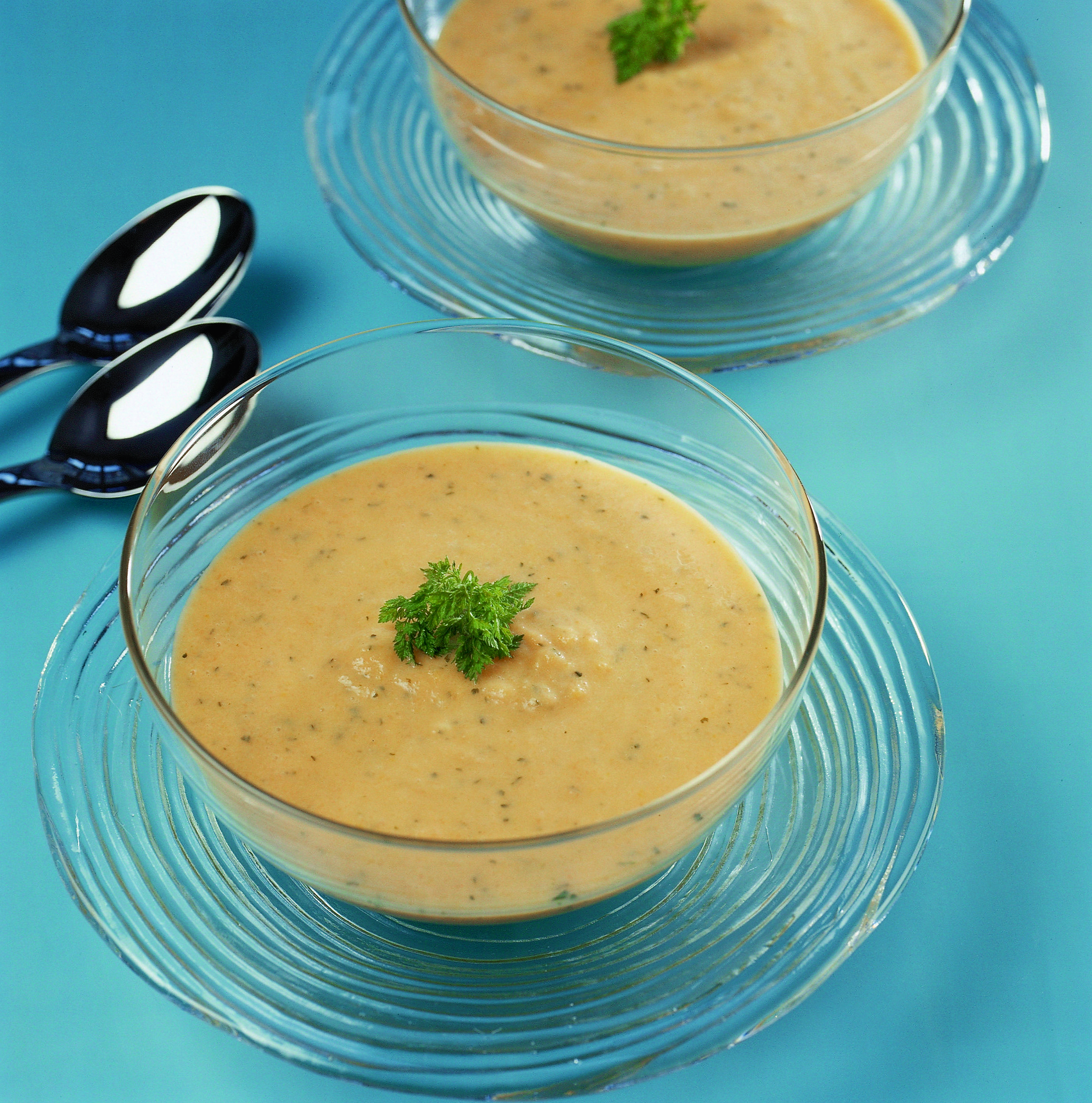 Kalte Rüebli-Aprikosen-Suppe