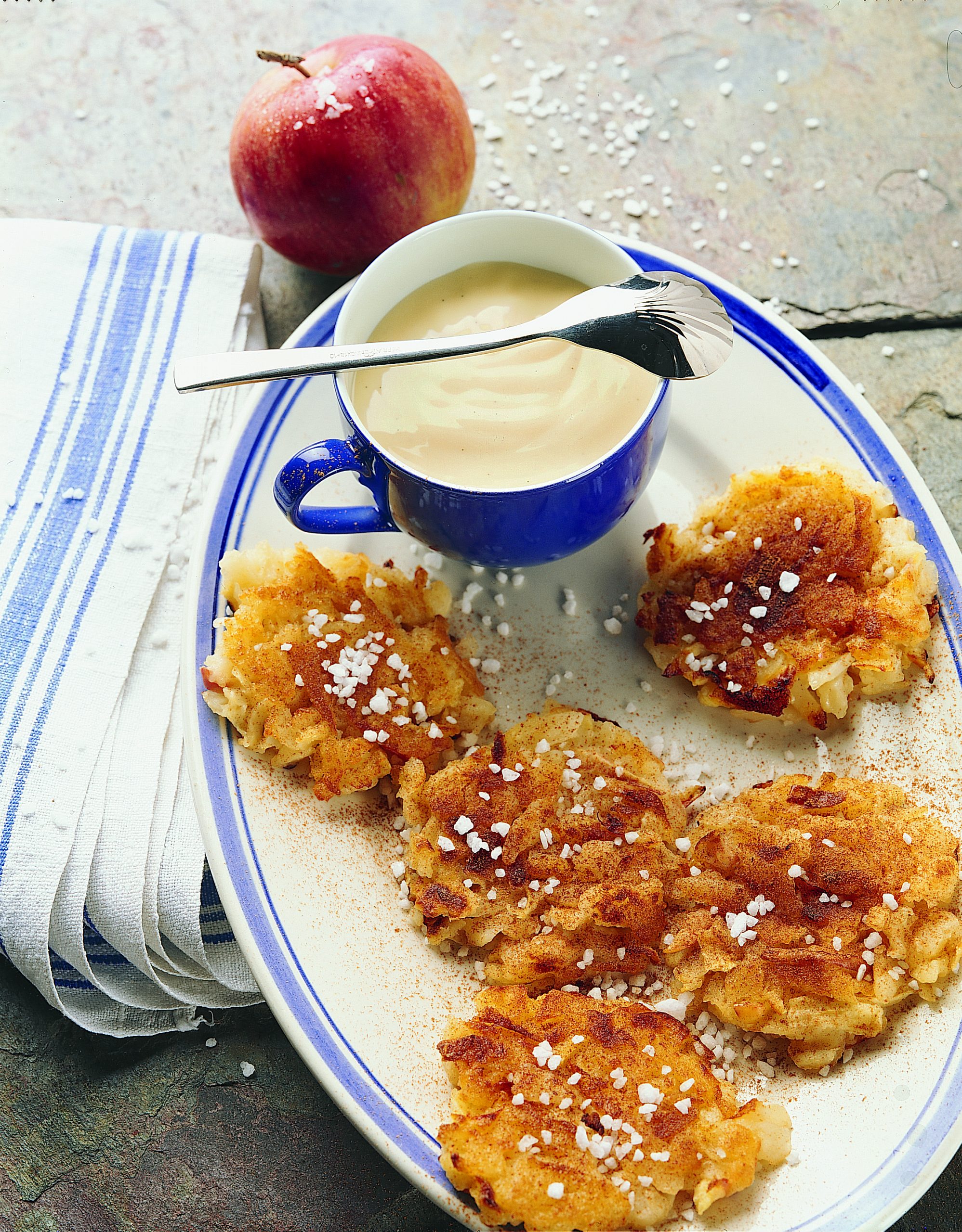 Kartoffel-Apfel-Röstini mit Vanillesauce