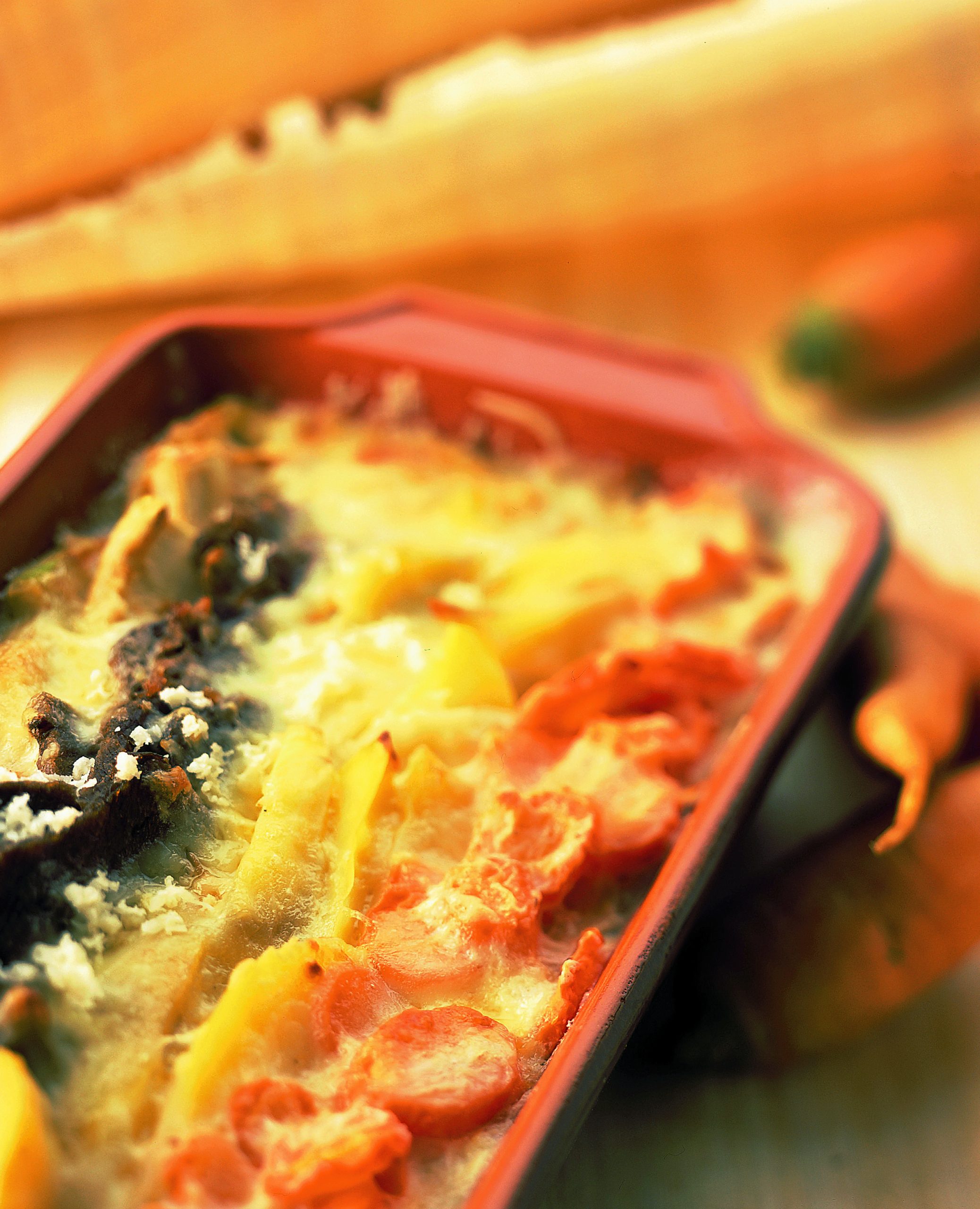 Gratin de pommes de terre aux légumes et à la viande