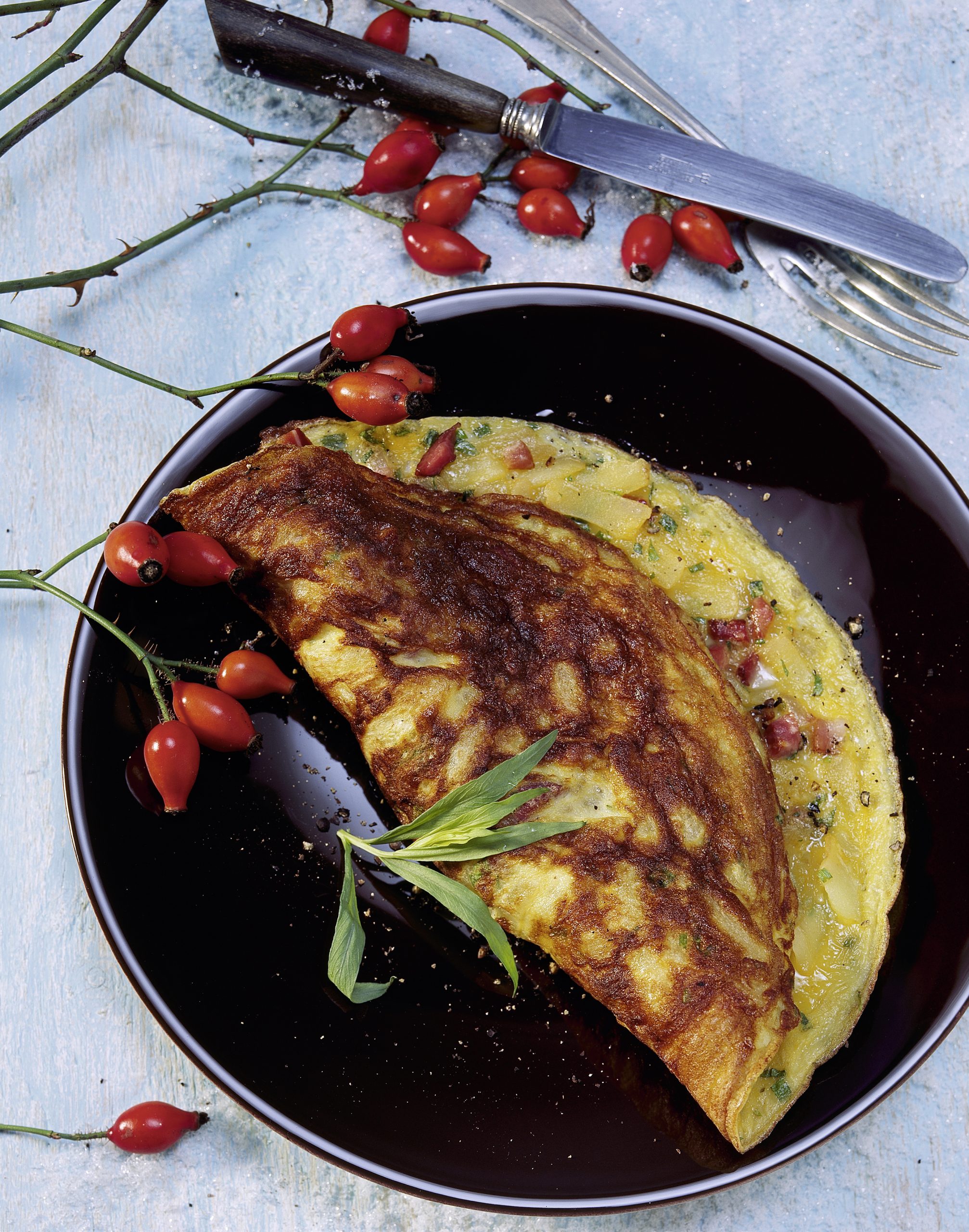 Omelette aux pommes de terre et aux lardons