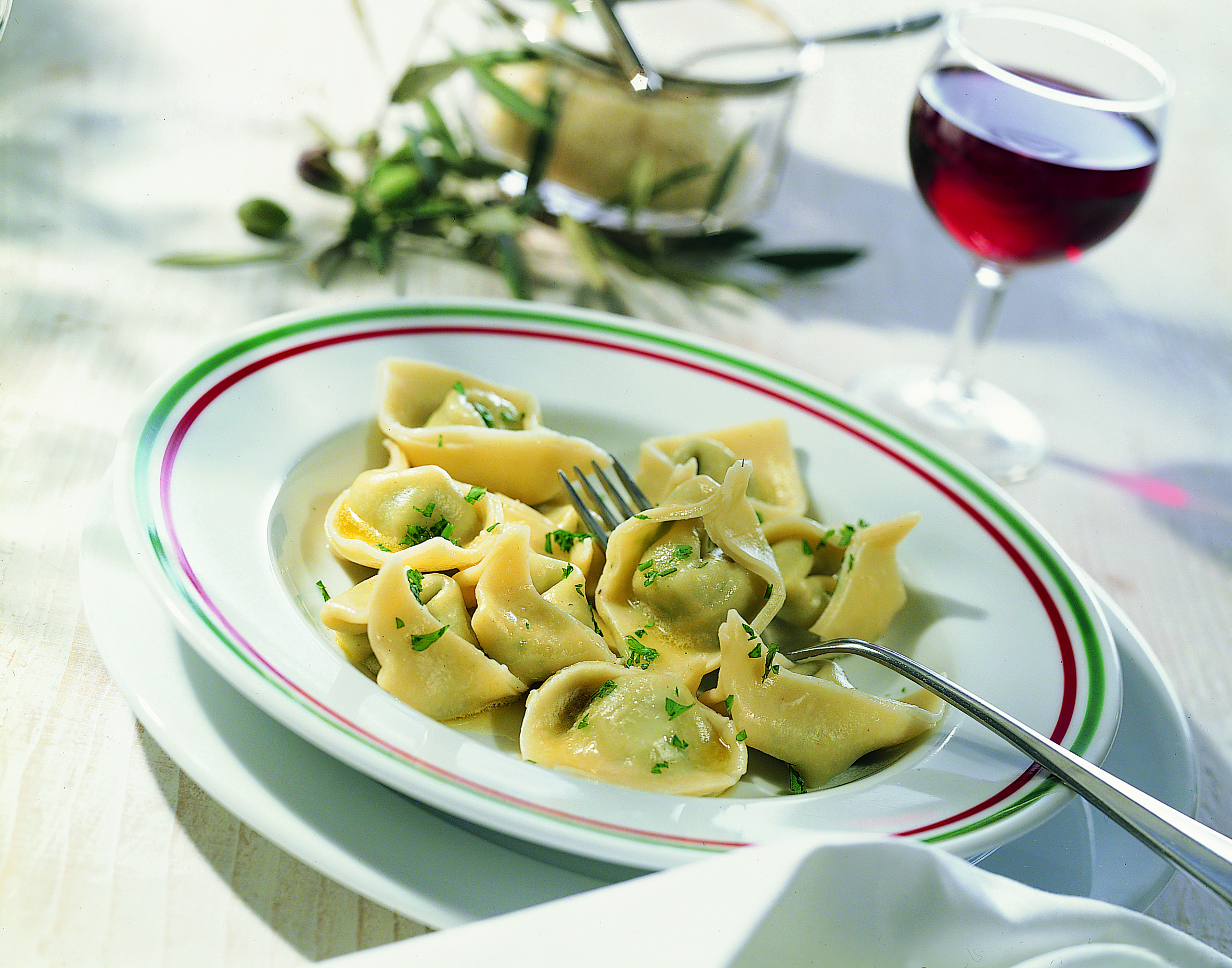 Kartoffel-Tortelloni an Kräuterbutter