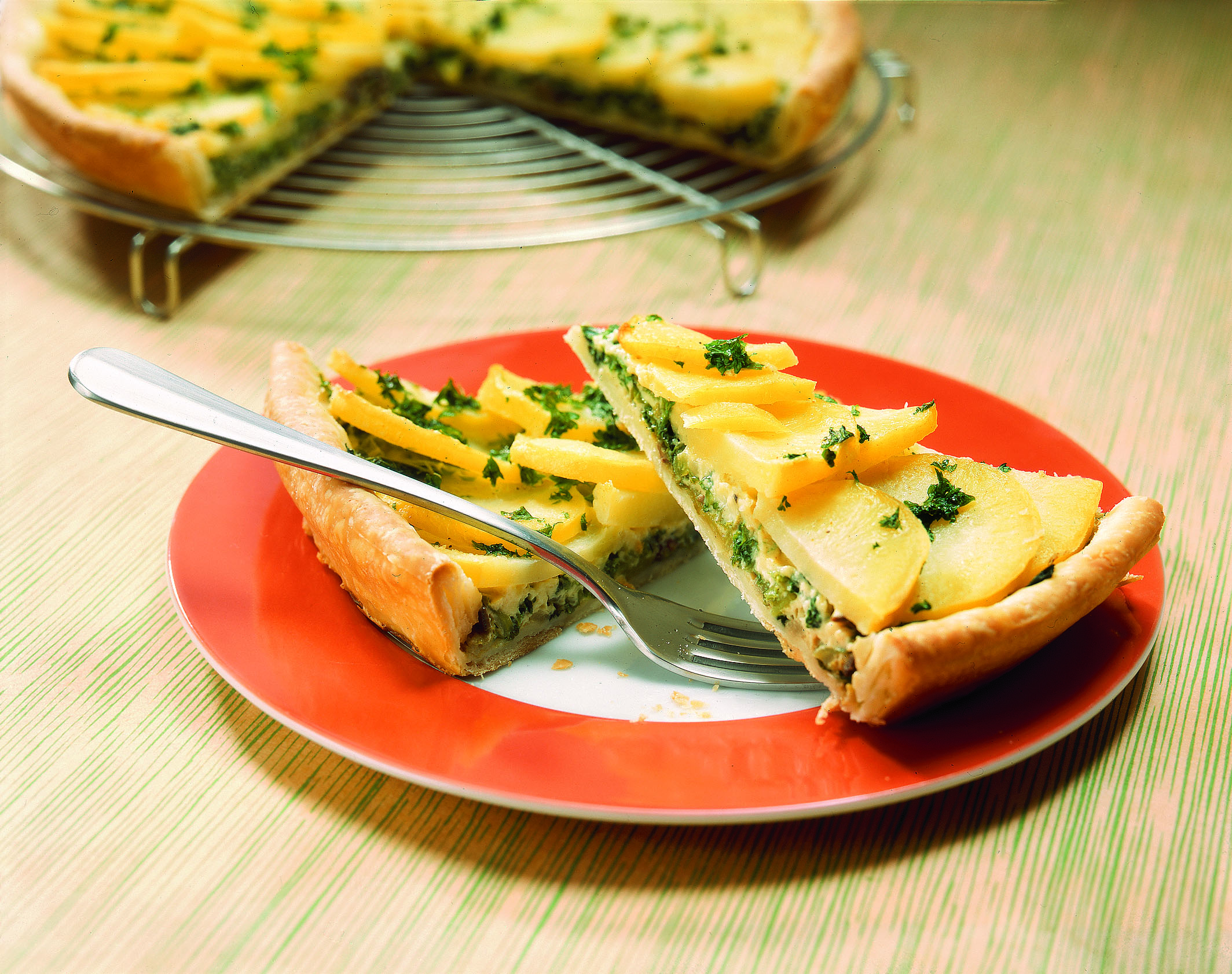 Tarte aux pommes de terre et au chou frisé