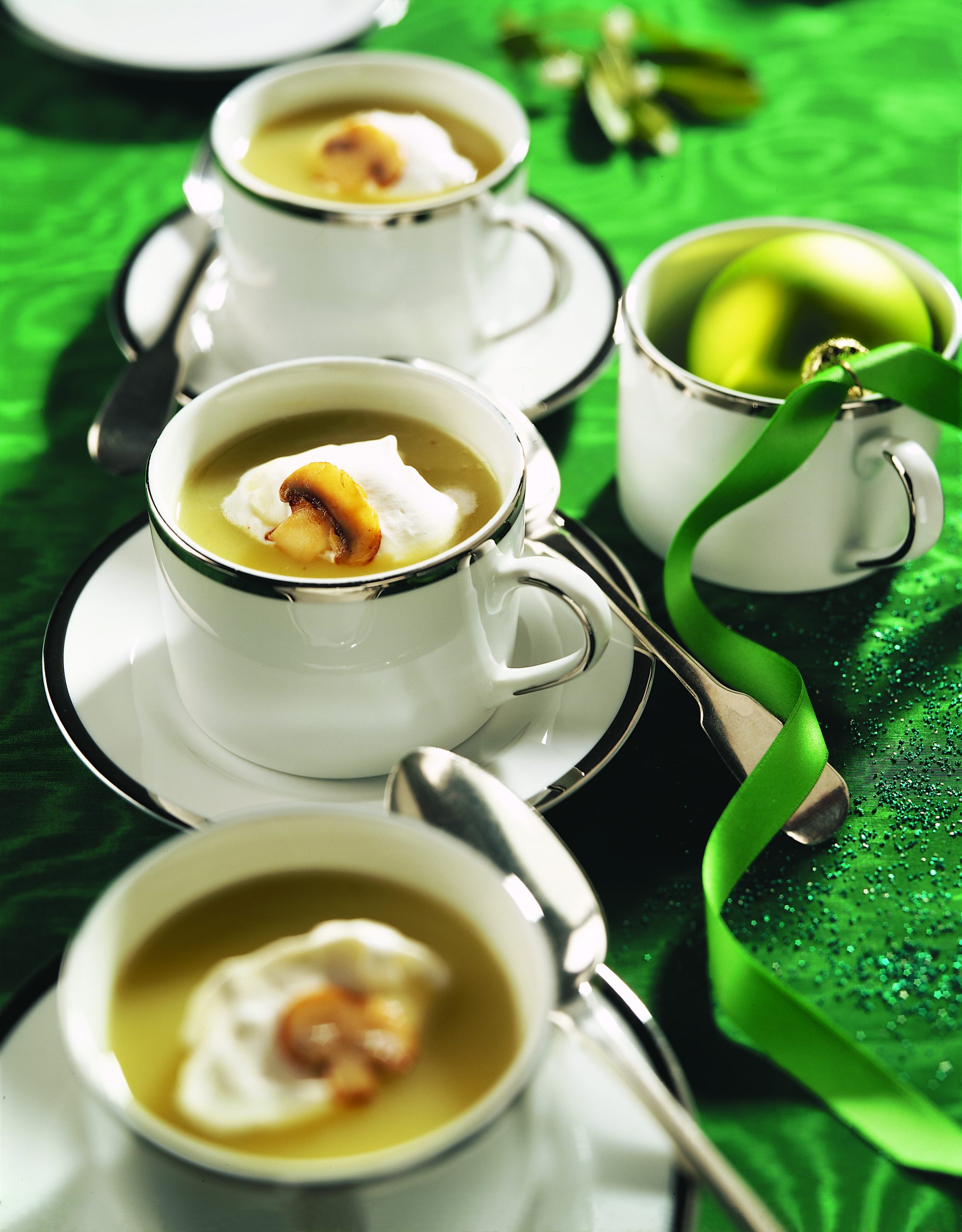 Velouté de pommes de terre aux champignons rôtis