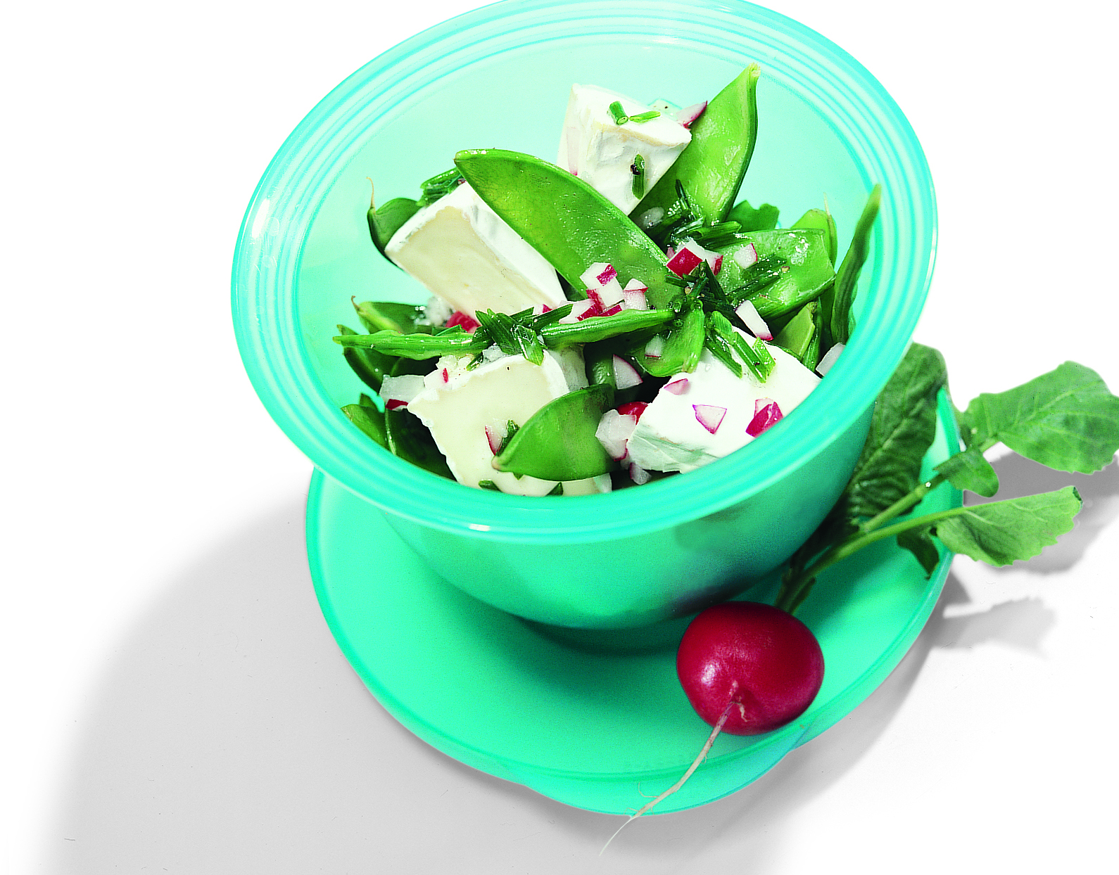Kefensalat mit Camembert an Radieschen-Vinaigrette