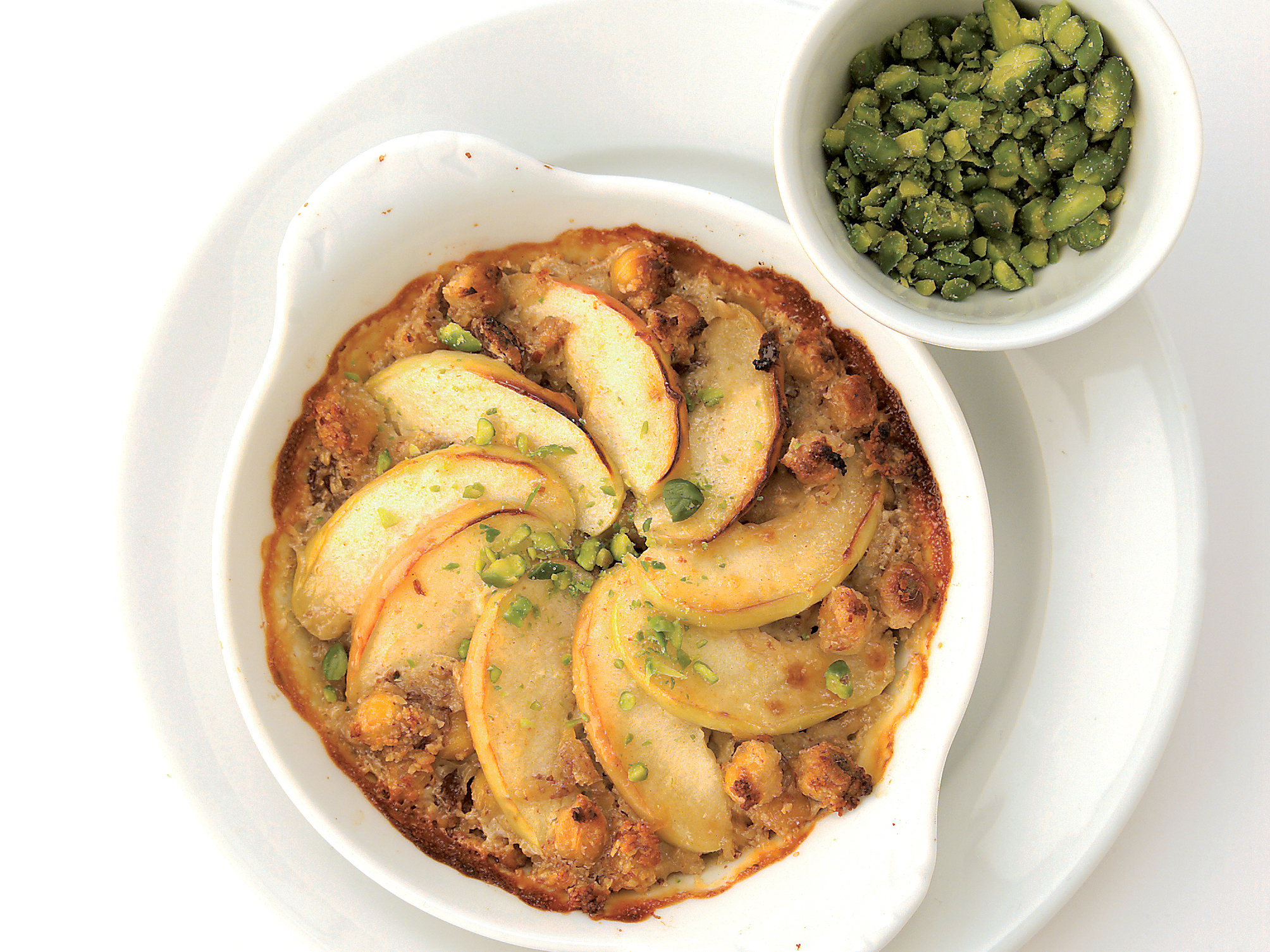 Kichererbsen-Apfelgratin mit Gewürzrahmguss