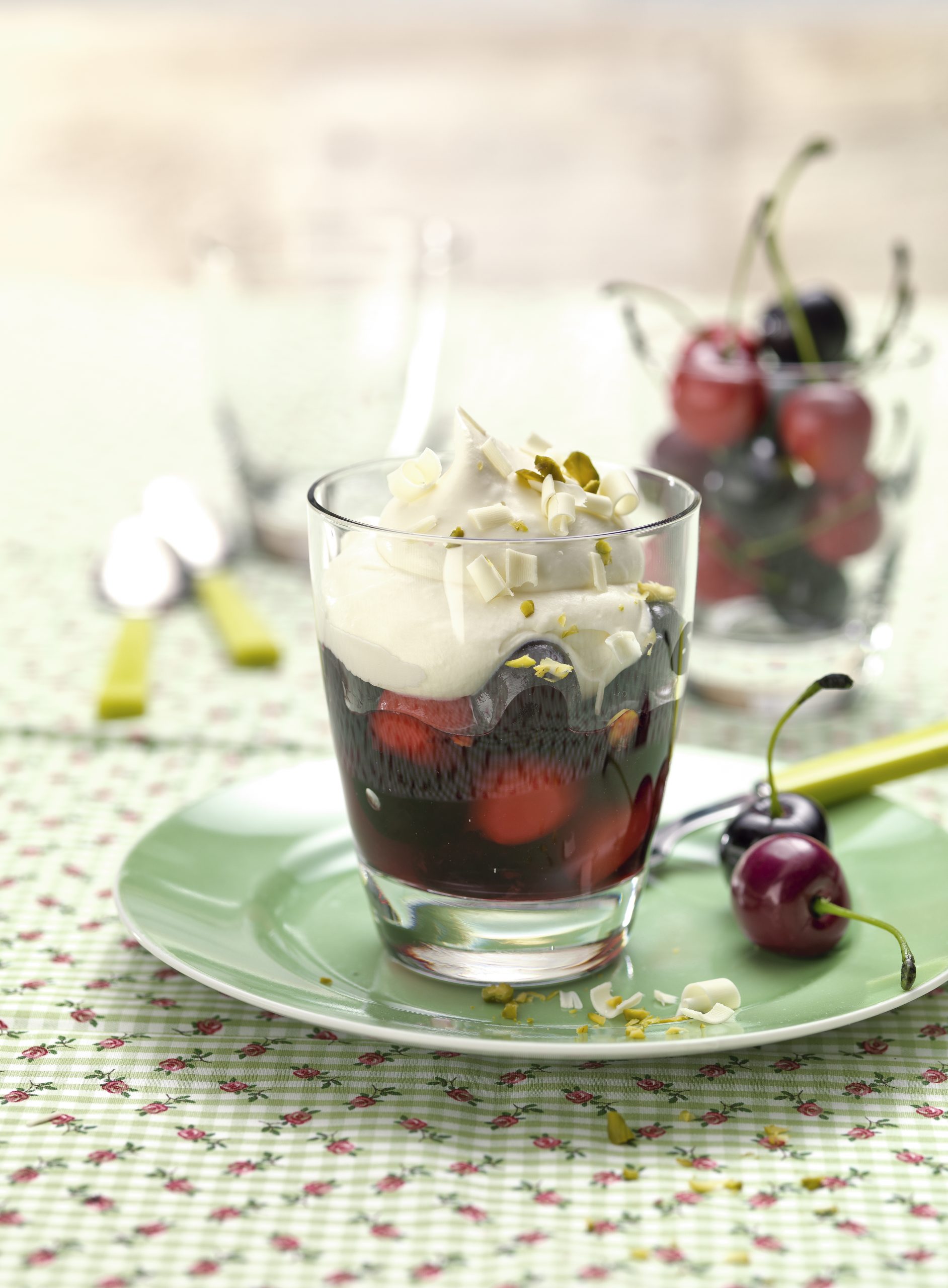 Compote de cerises et crème au chocolat