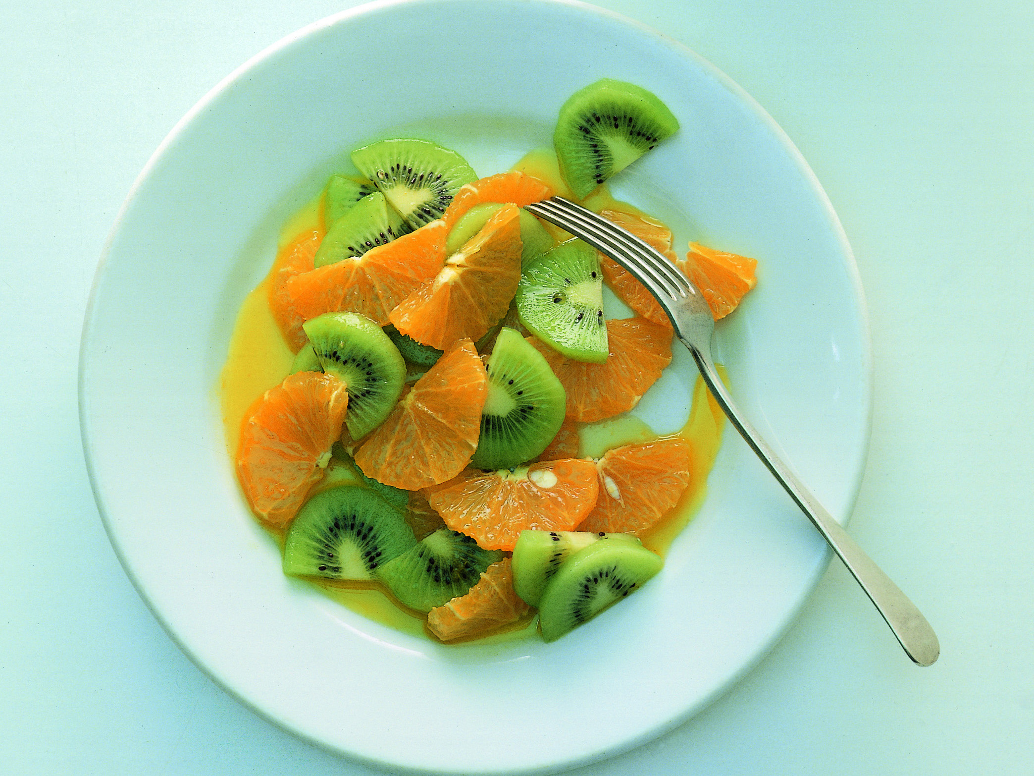 Kiwi-Orangen-Salat mit Feigenrahm