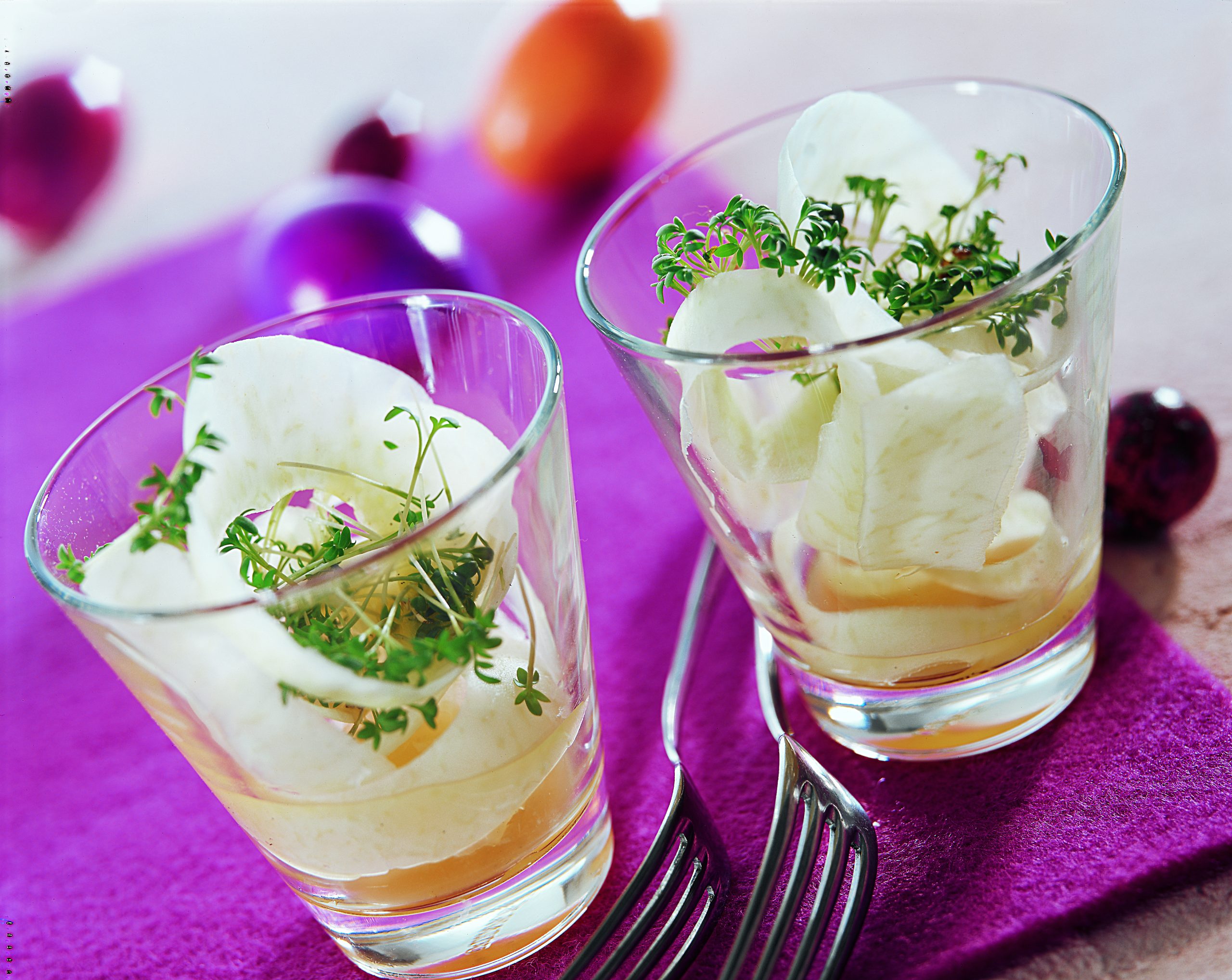Salade de colrave au cresson et à la vanille
