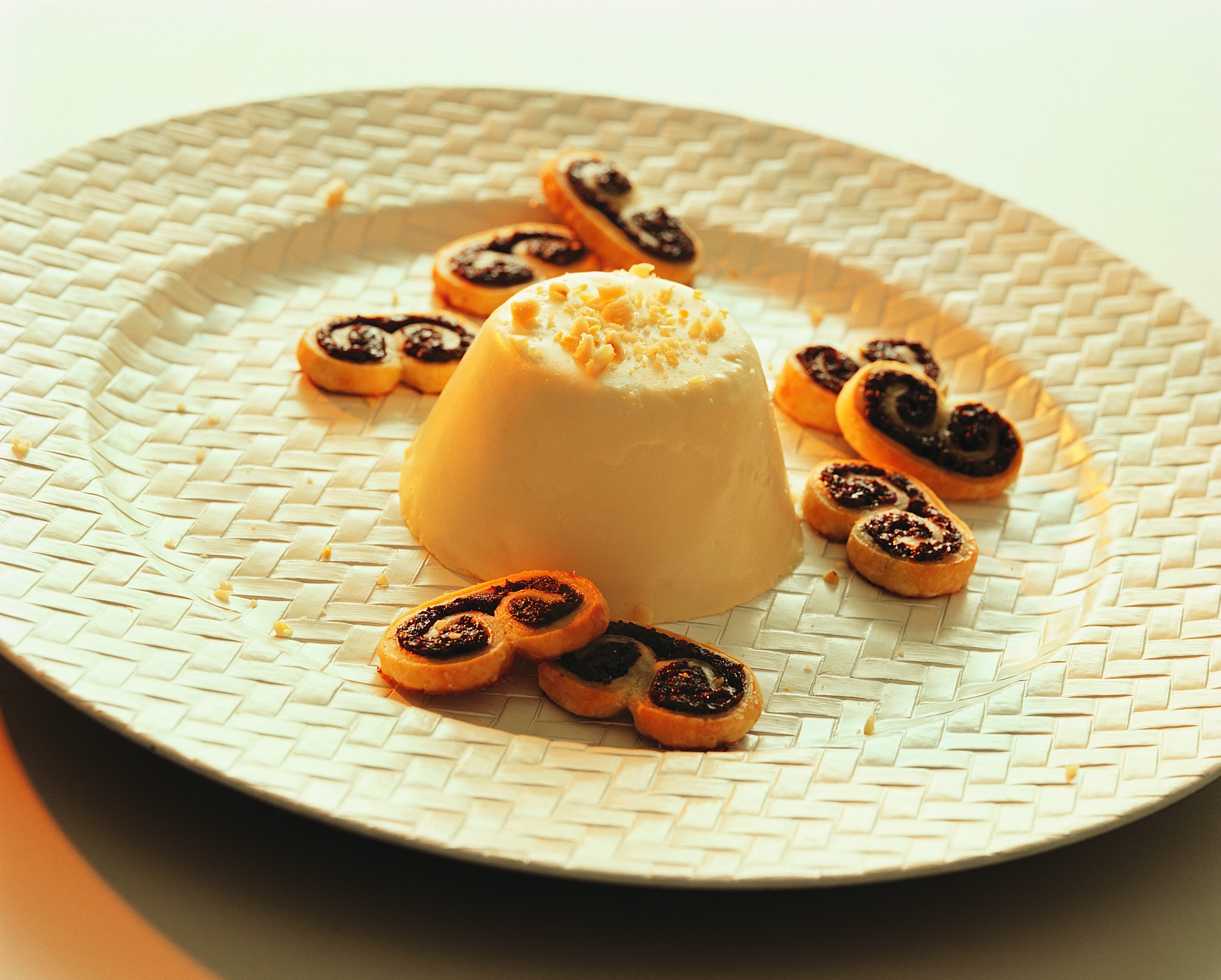 Mousse à la grappa et coeurs de France aux raisins secs