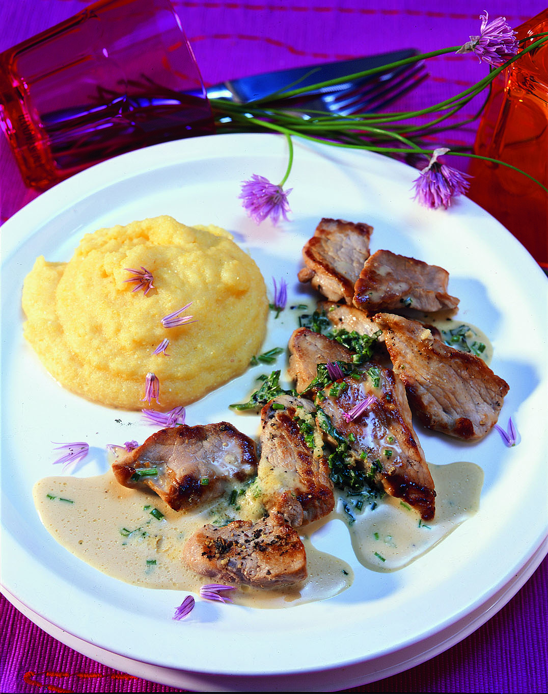 Emincé de porc sauce aux herbes