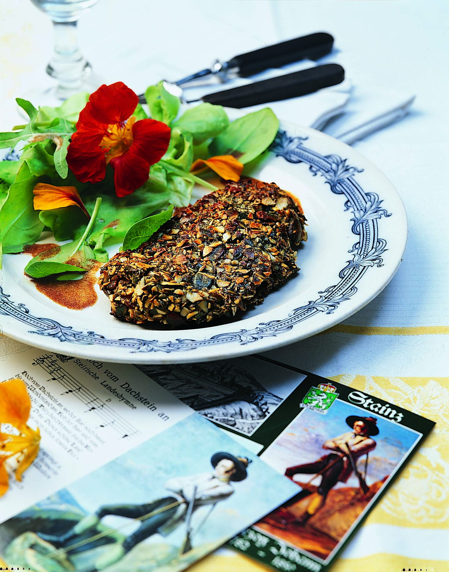 Tranches de veau aux pépins de courge et salade verte