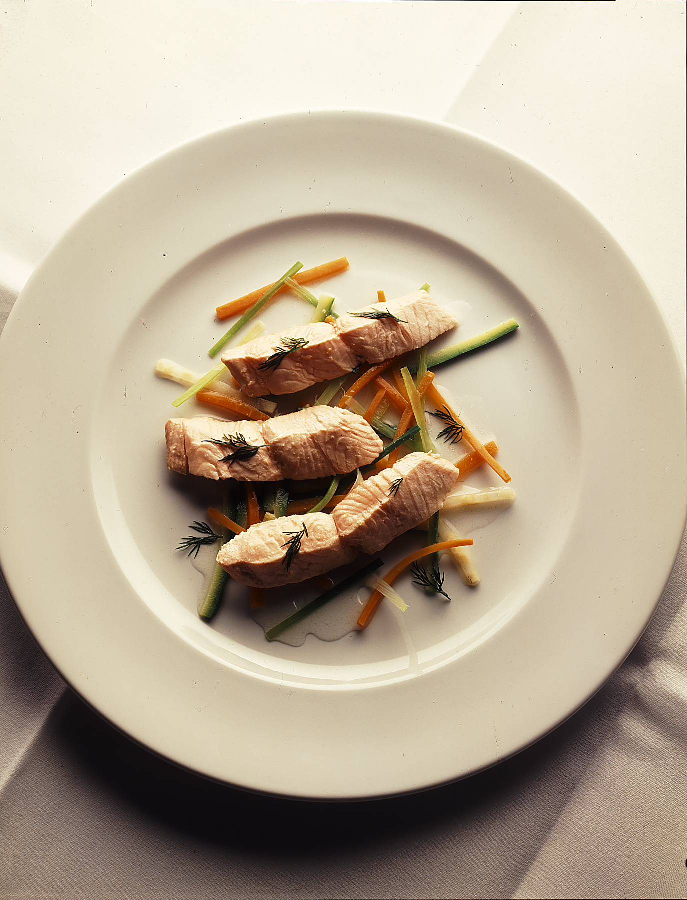 Lachs auf Gemüsebett