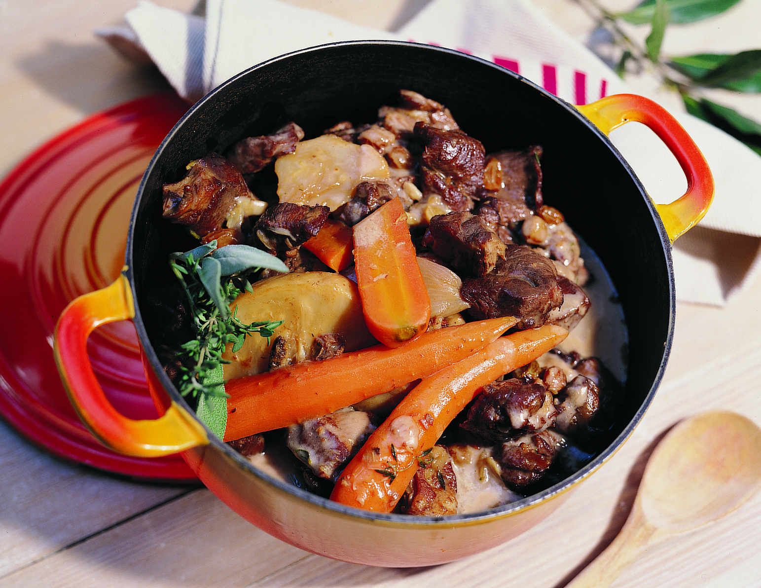 Lammragout mit Rosinen