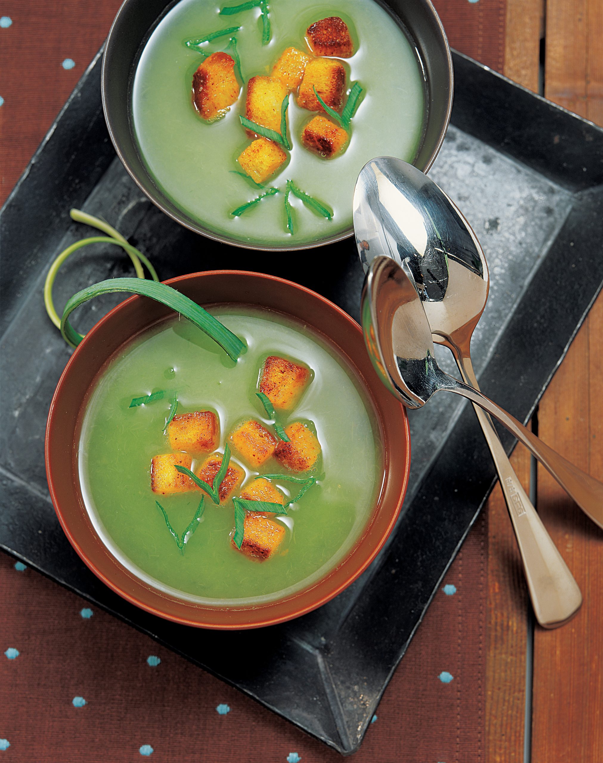 Soupe de poireau et ses croûtons au safran