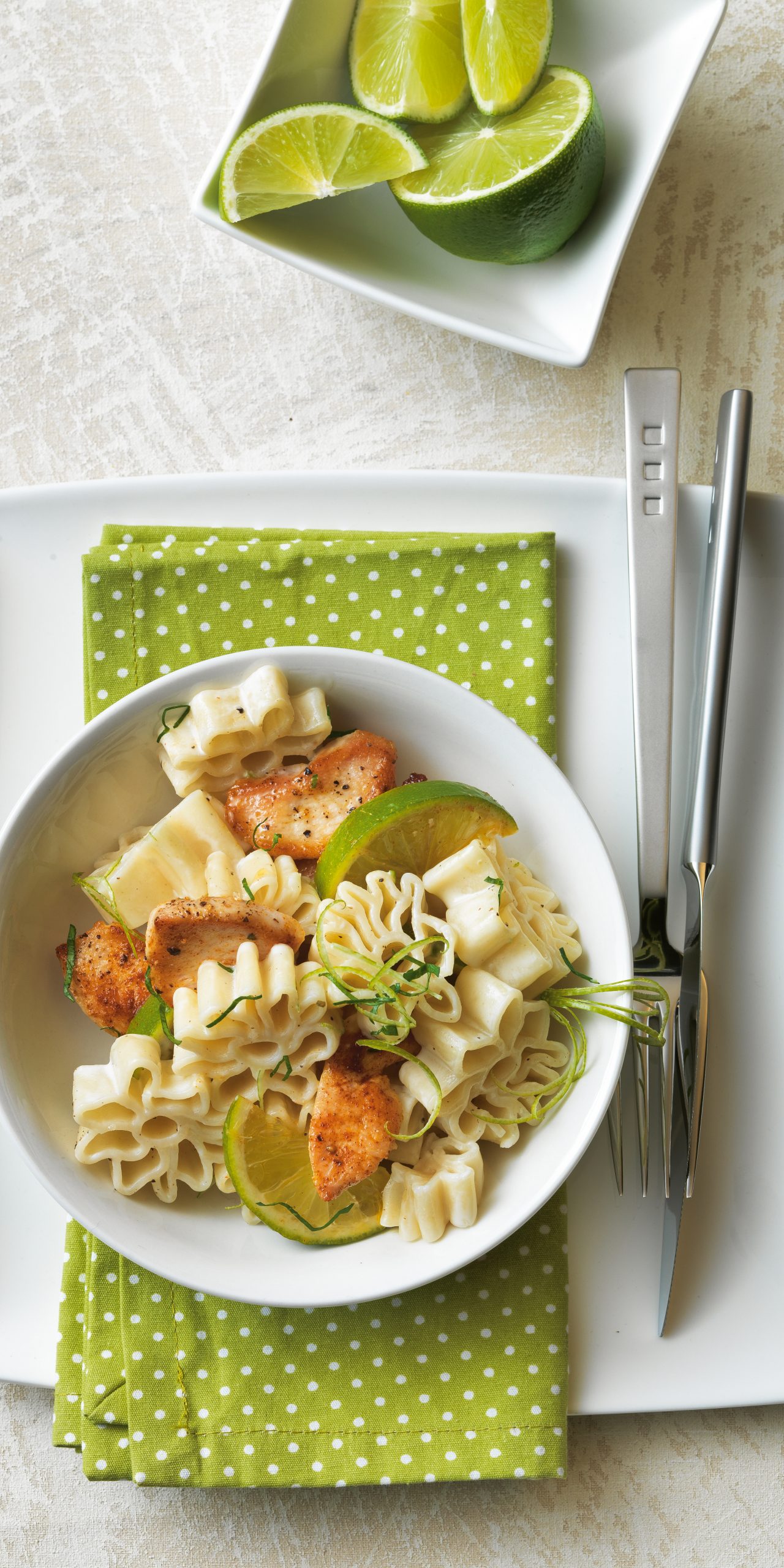 Limetten-Pasta mit Poulet