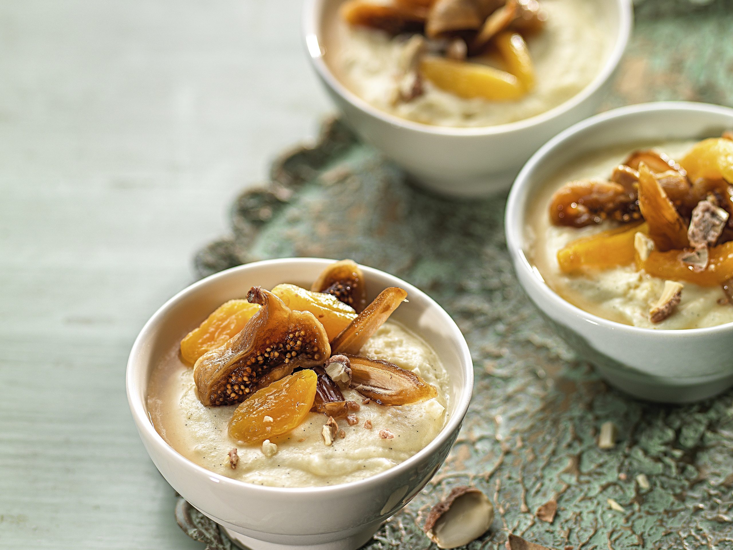 Mousse aux amandes et fruits séchés