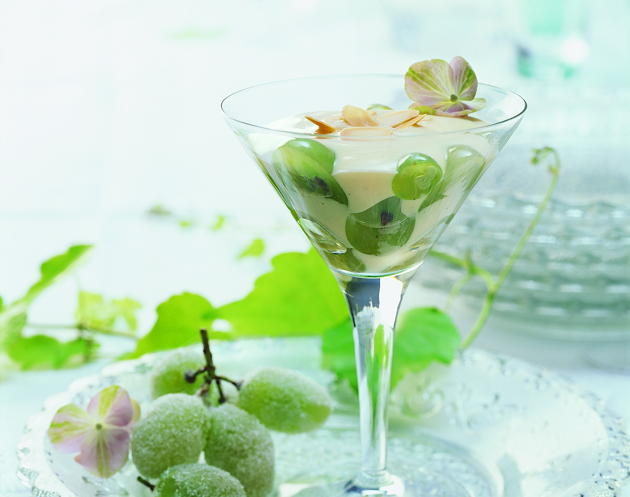 Raisin mariné crème aux amandes