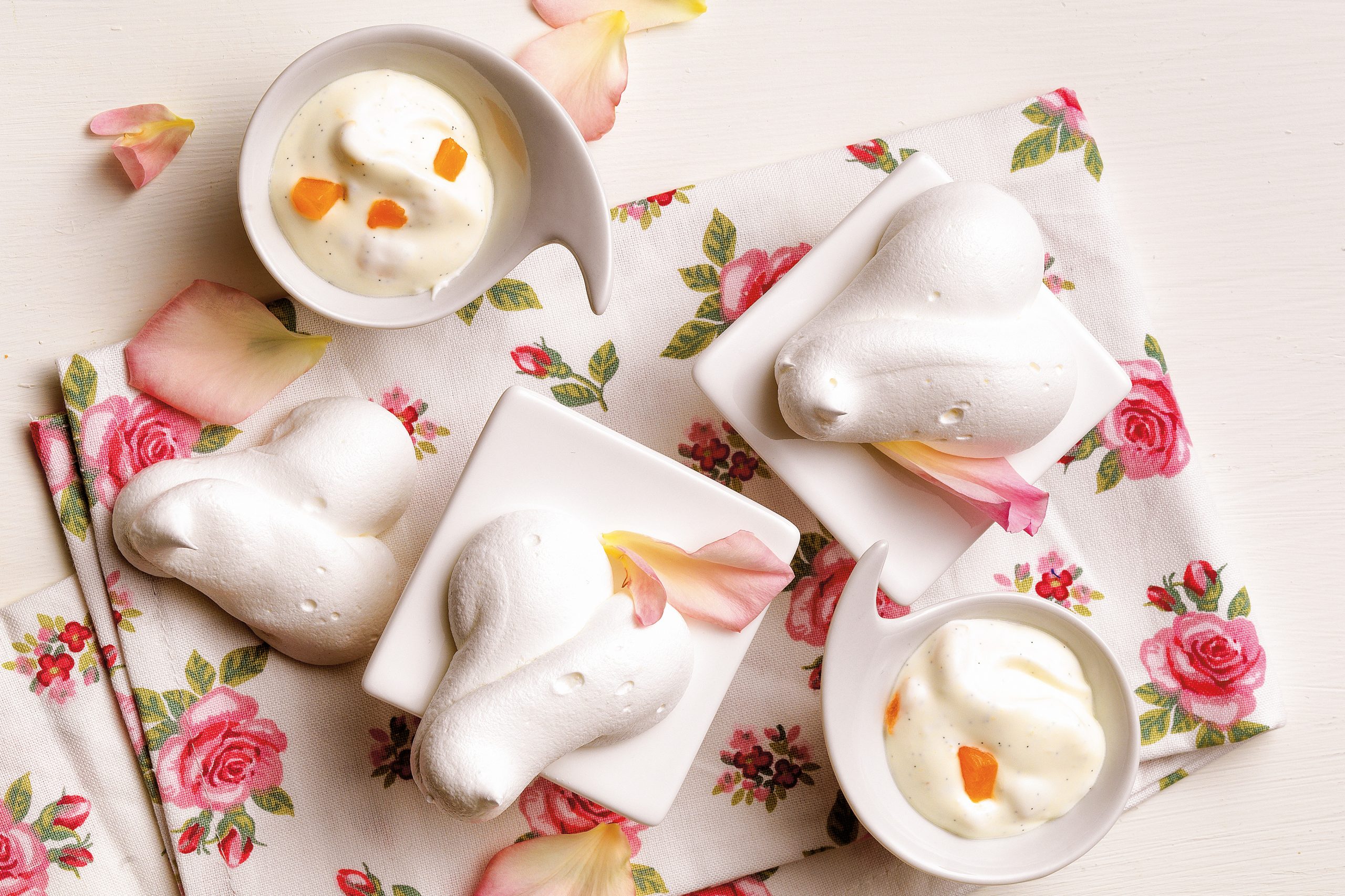 Coeurs de meringue et séré à l'abricot