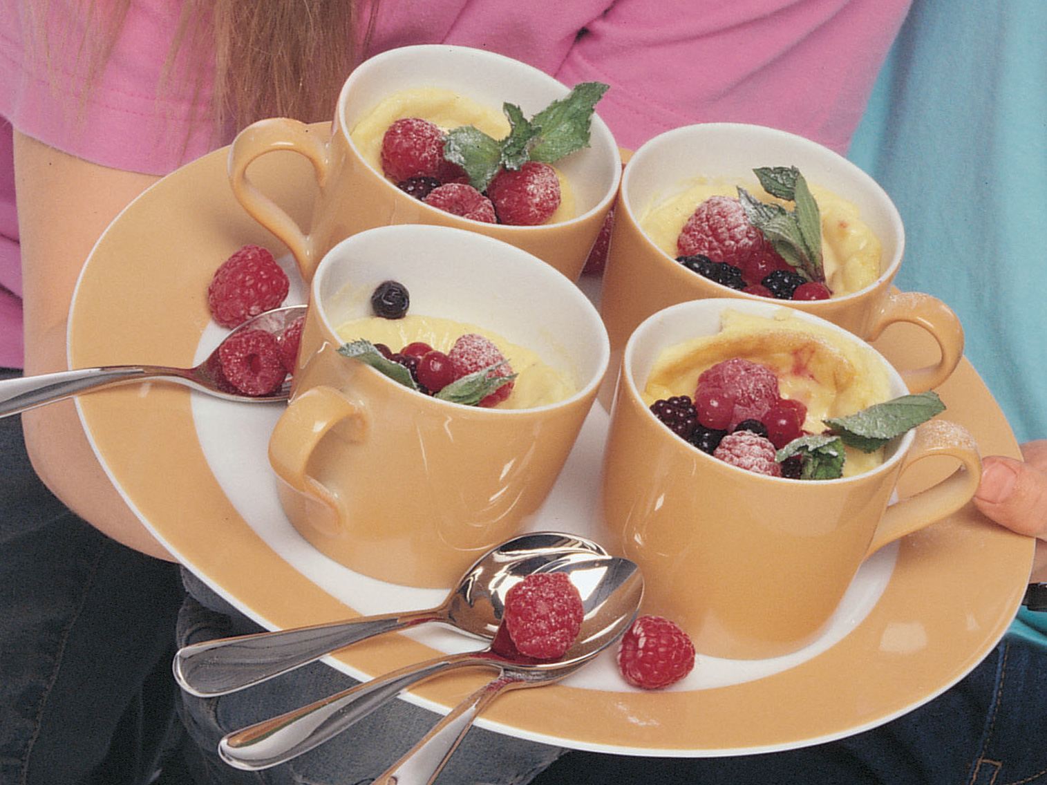 Mini-gâteaux aux fruits rouges, au séré et au mascarpone