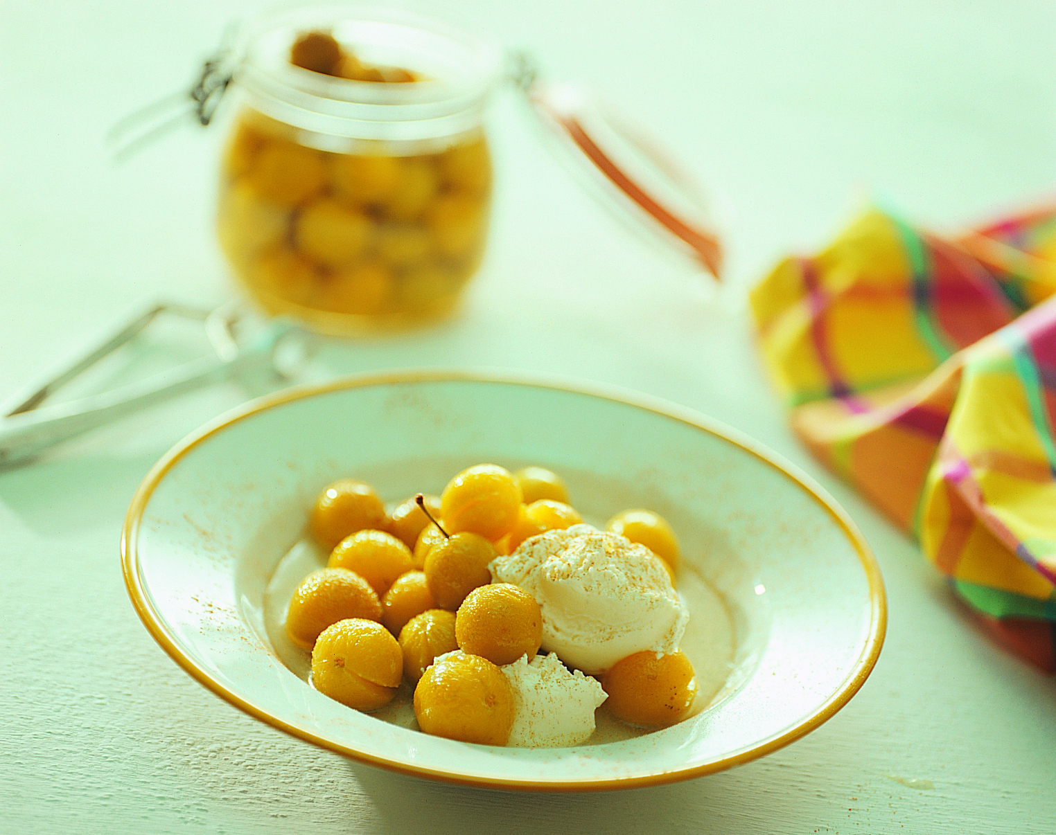 Mirabelles à la crème au gingembre