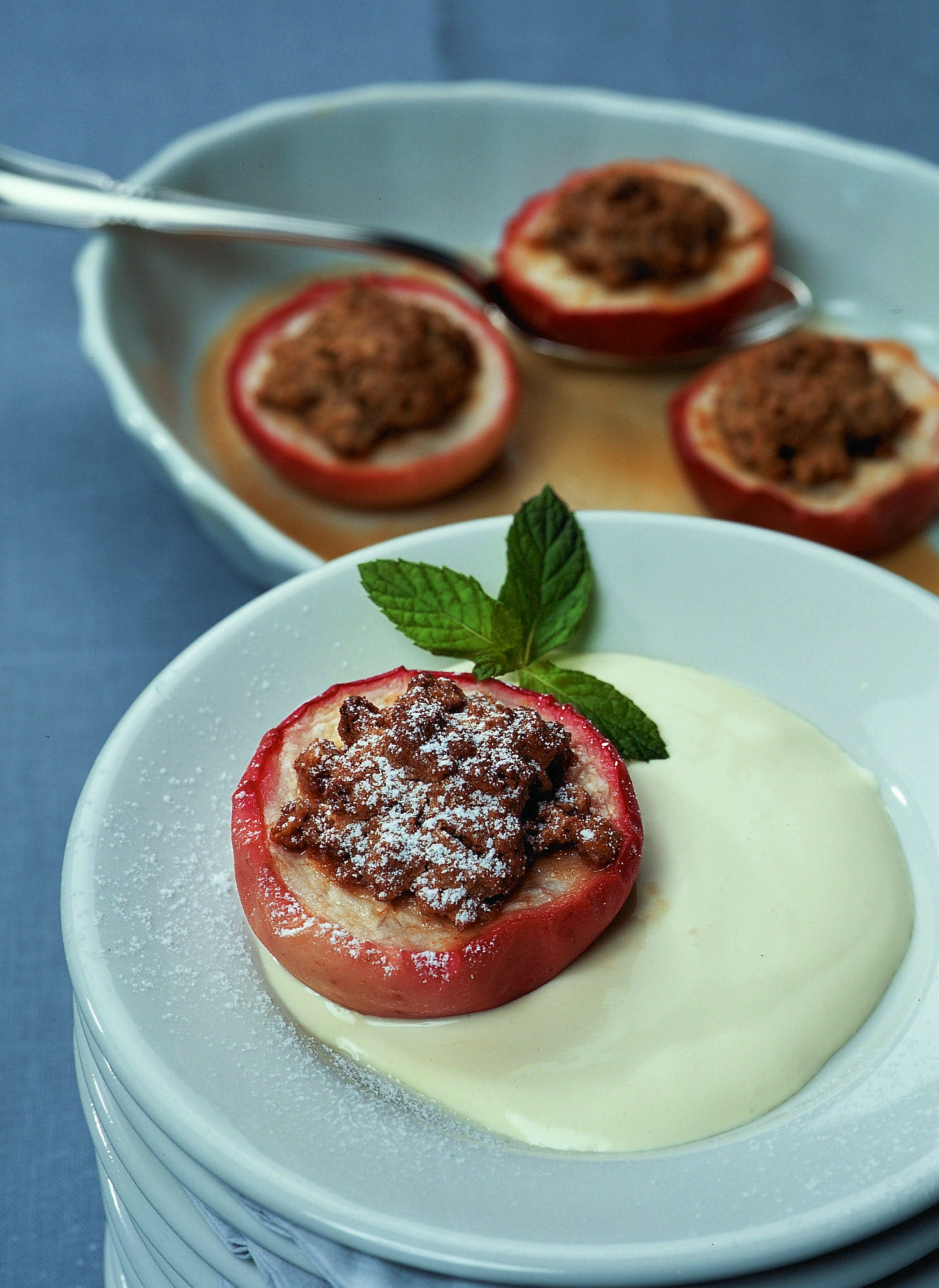 Ofenäpfel mit Amaretti-Füllung