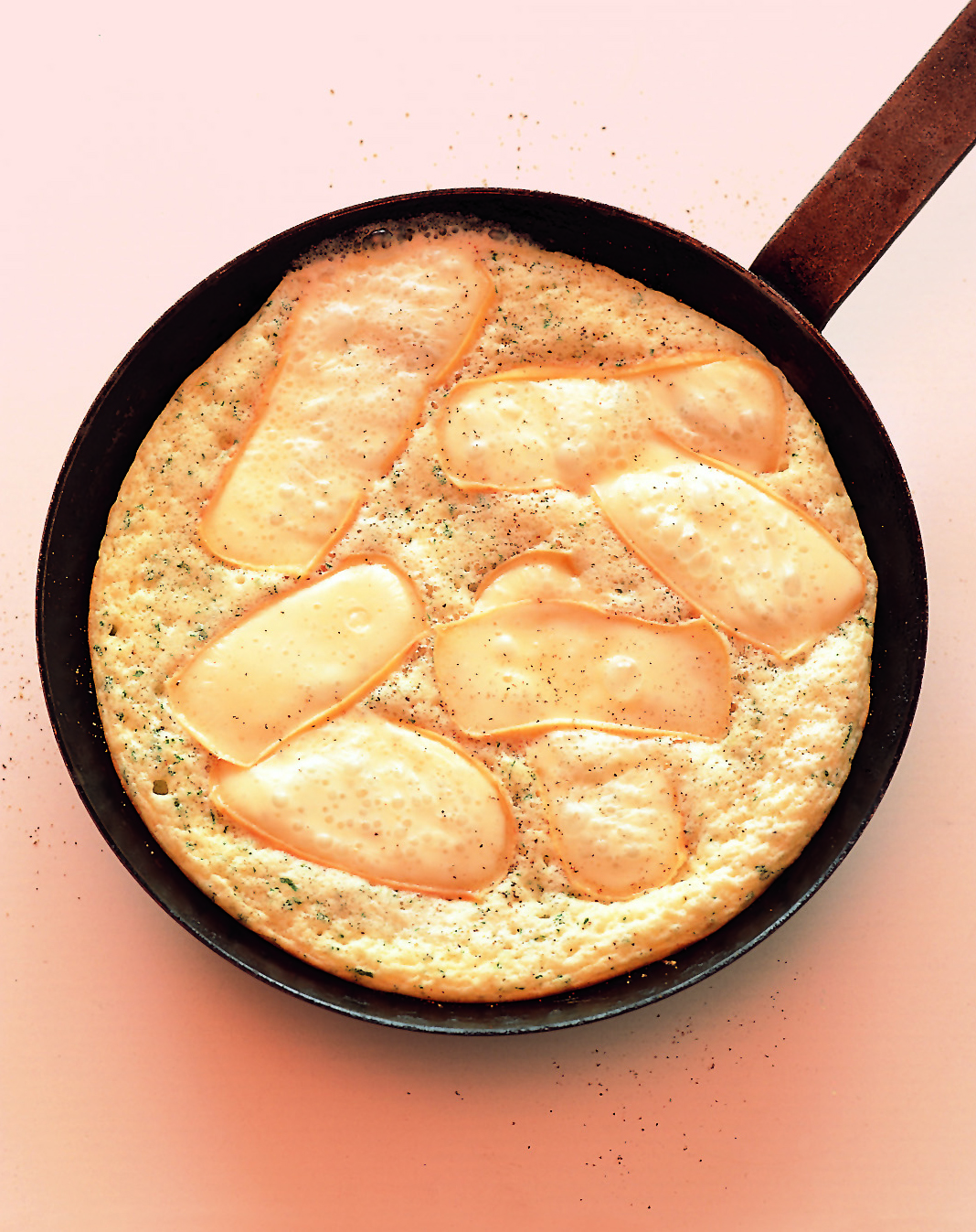 Omelette soufflée au reblochon