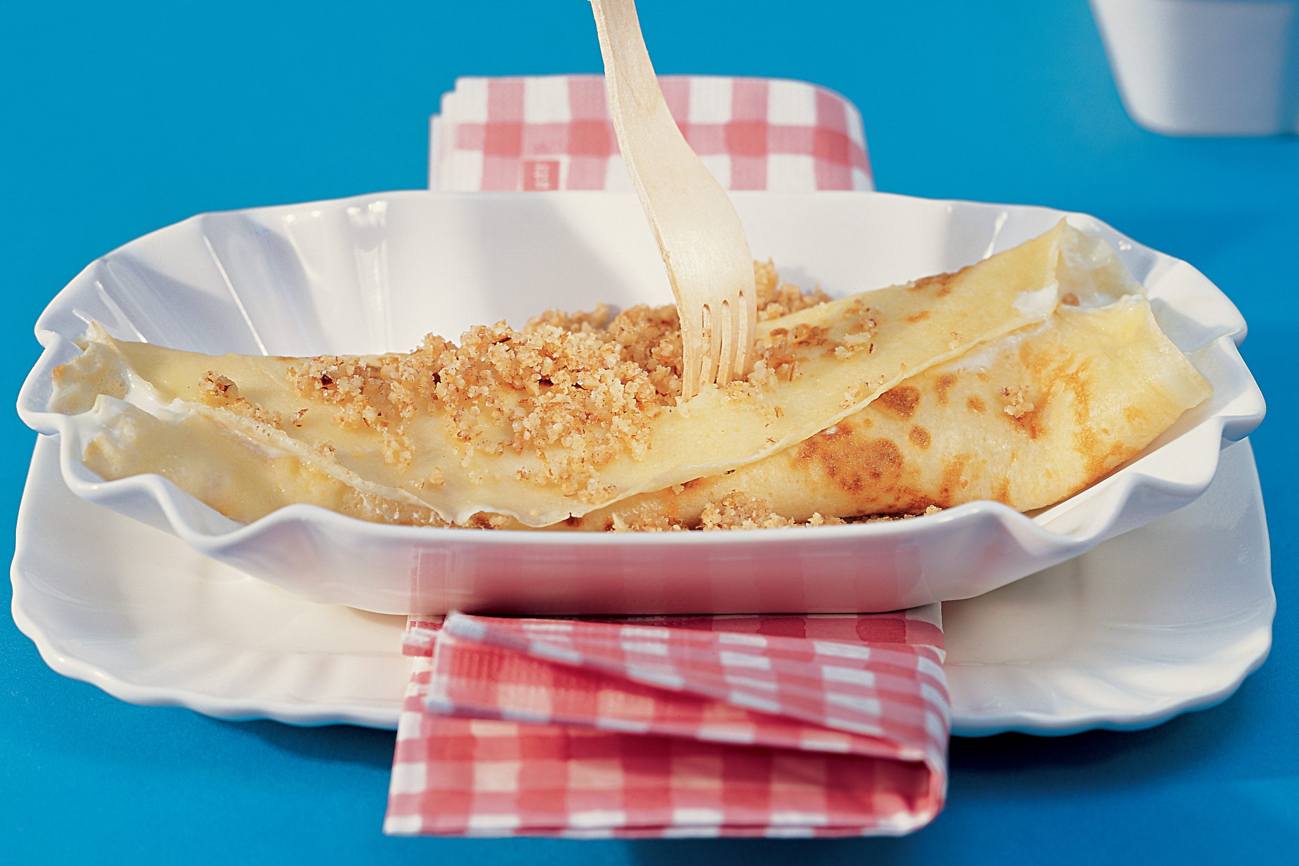 Omeletten mit Quark-Füllung und Brösmeli