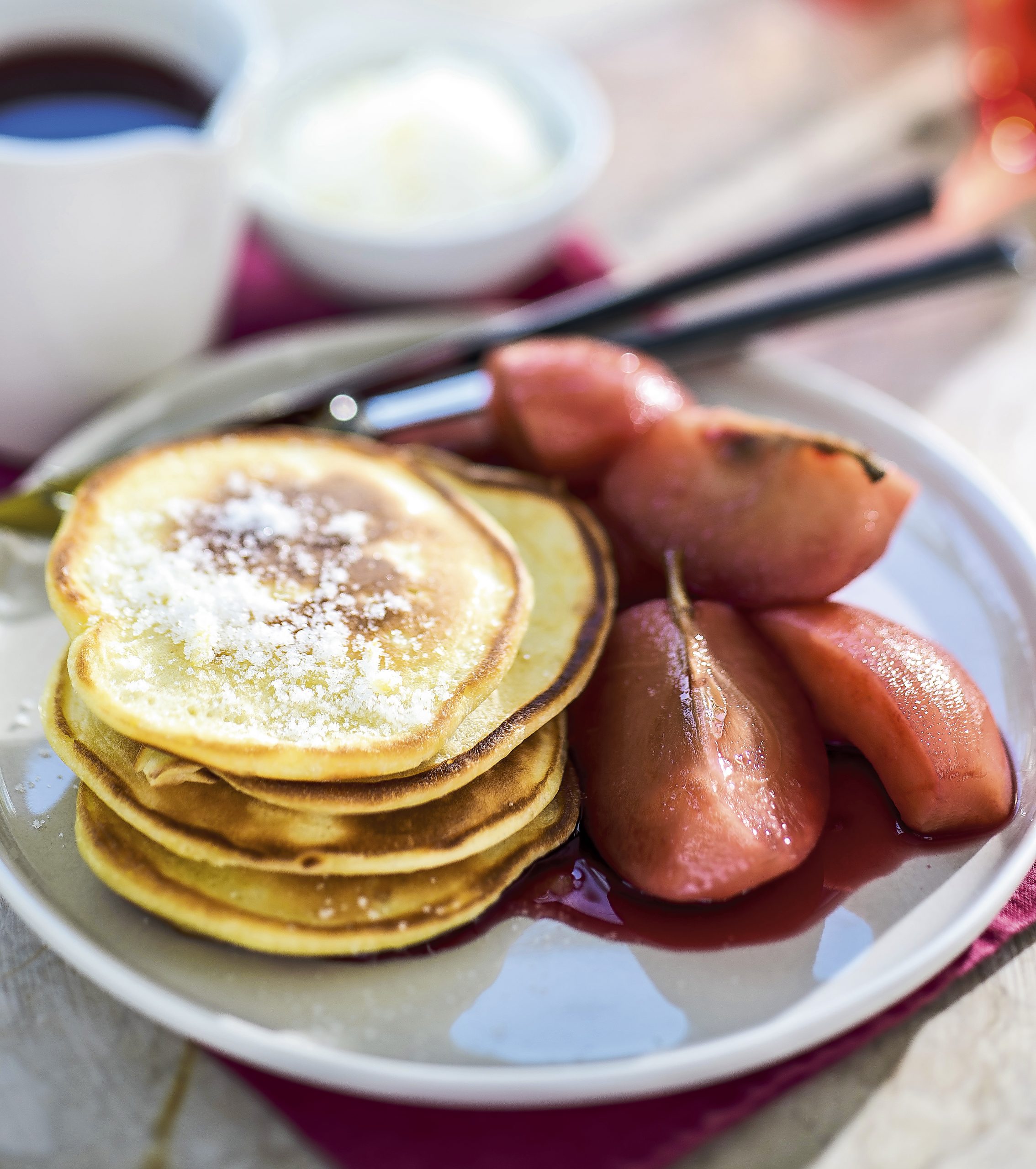 Pancakes et pommes au cynorrhodon