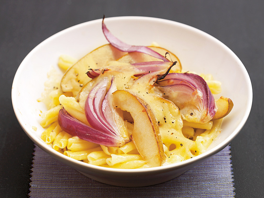 Pasta mit Birne und Zwiebel