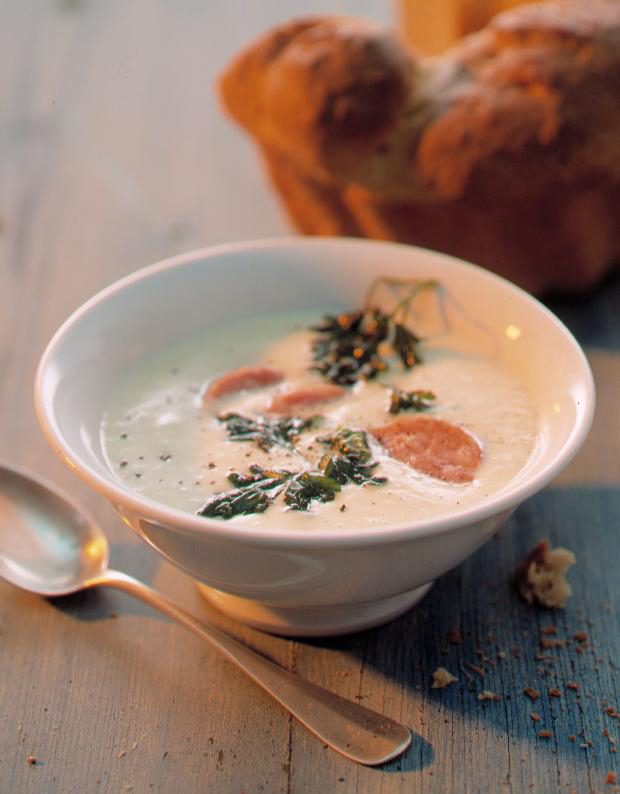 Soupe de panais au saucisson vaudois
