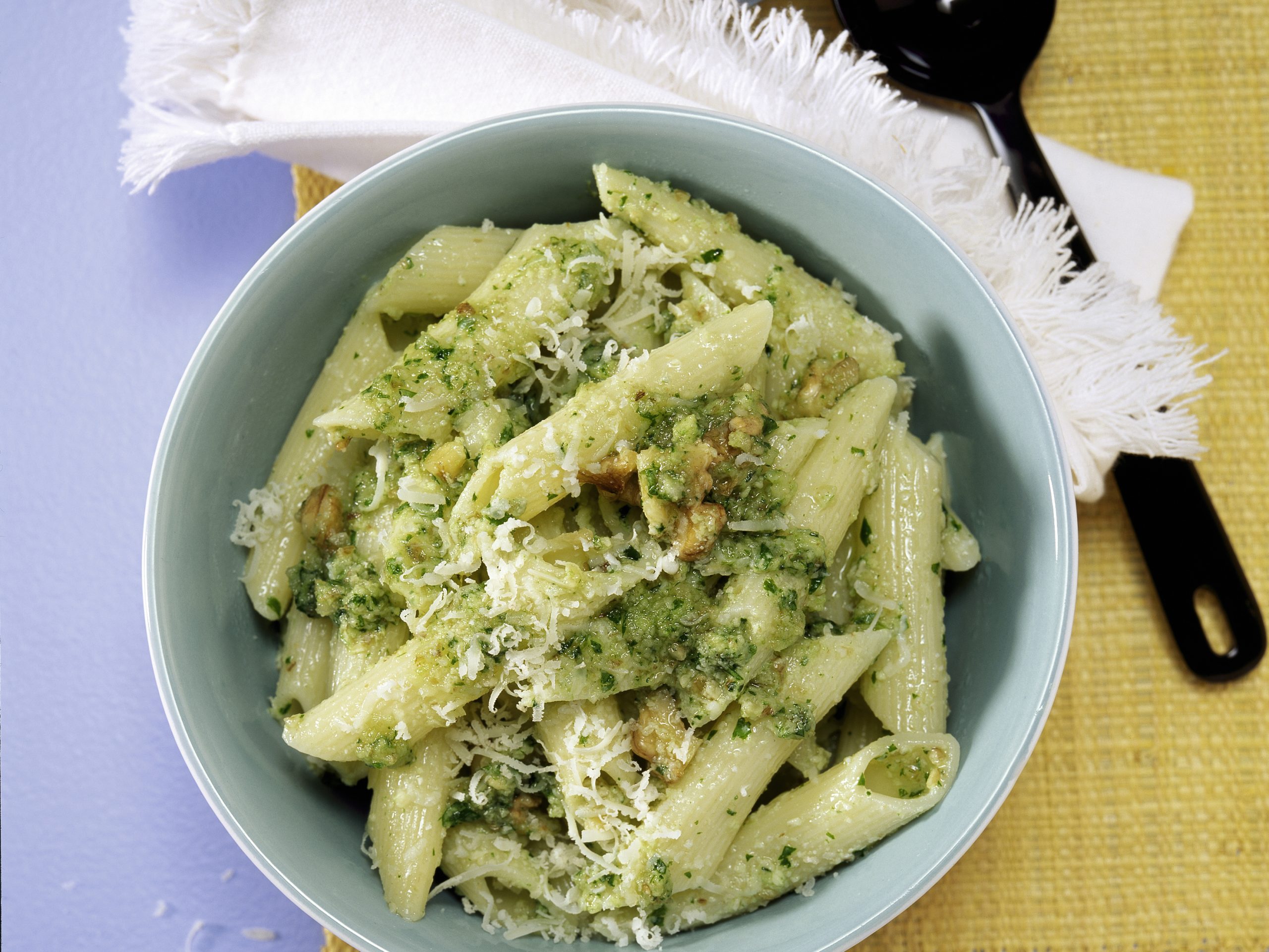 Penne au pesto aux noix