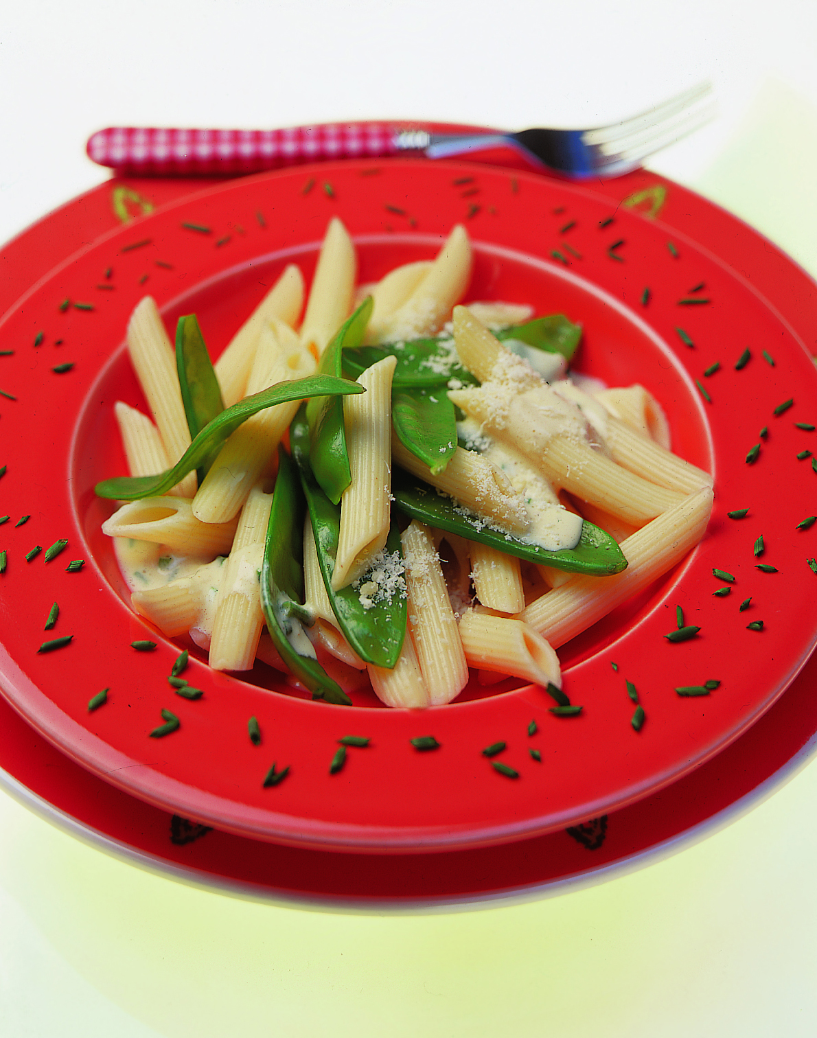Penne mit Schnittlauch-Schaum