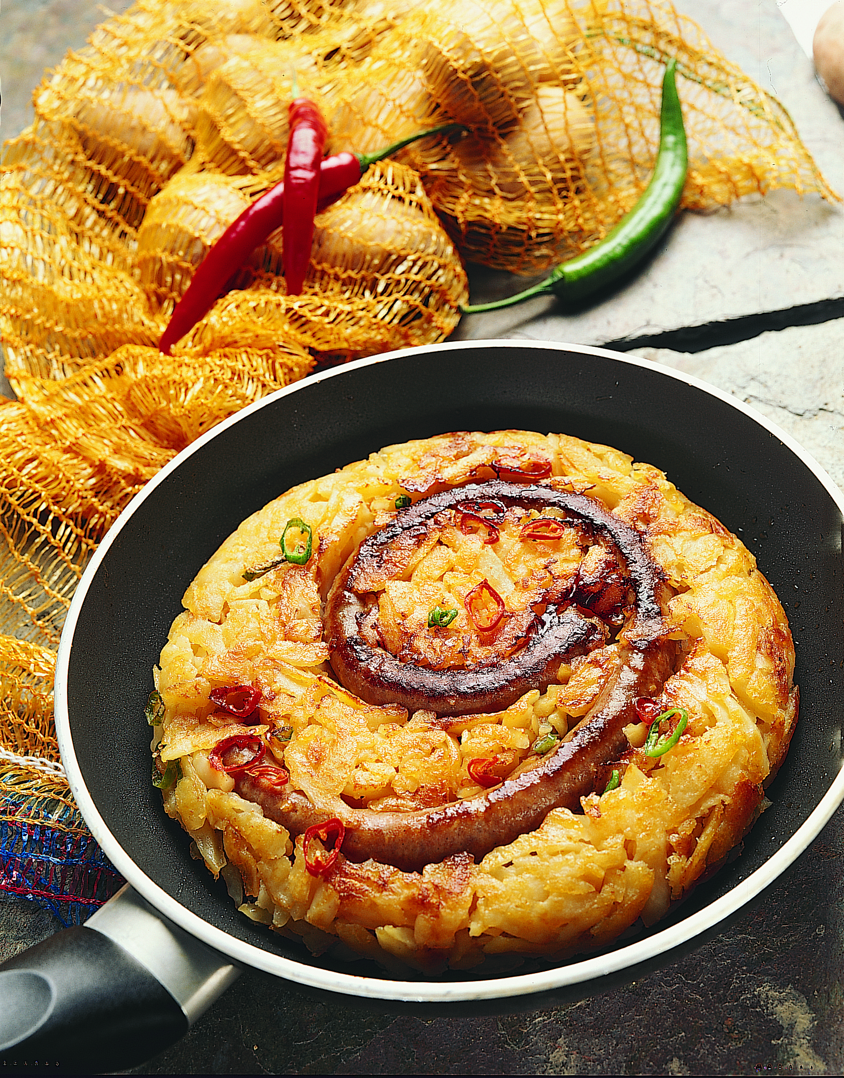 Peperoncini-Rösti mit Bratwurst