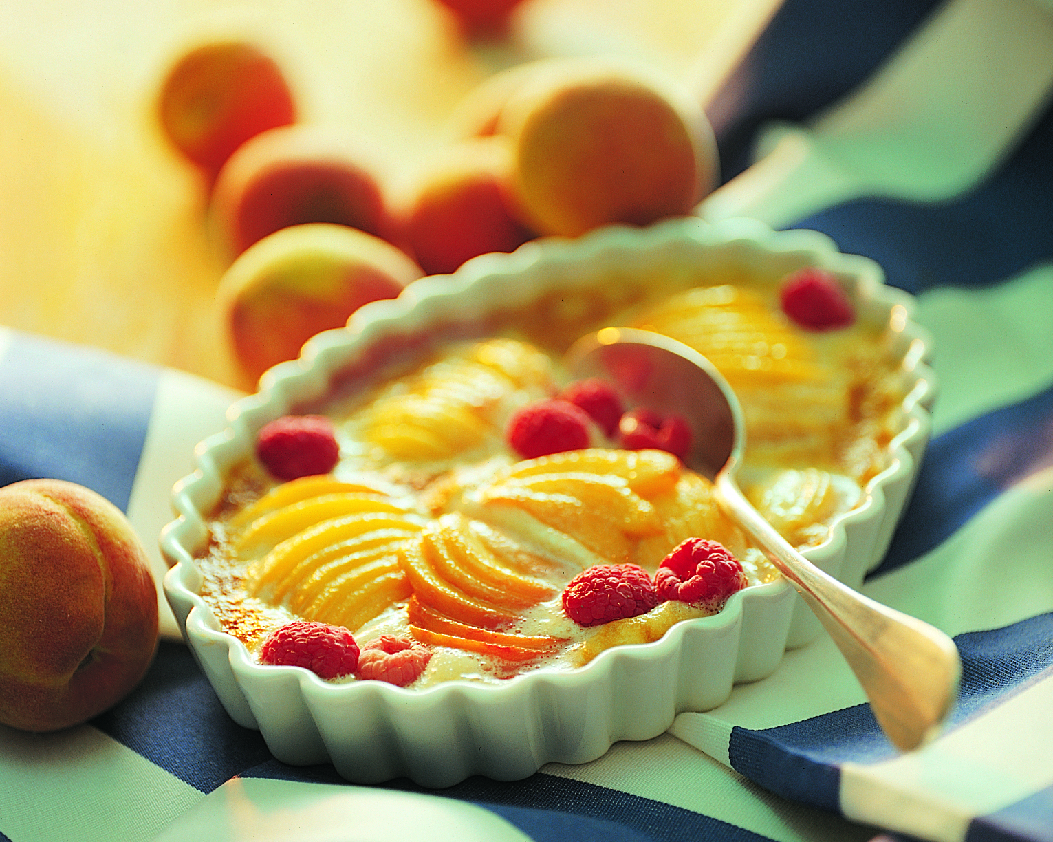 Pfirsich-Himbeer-Gratin