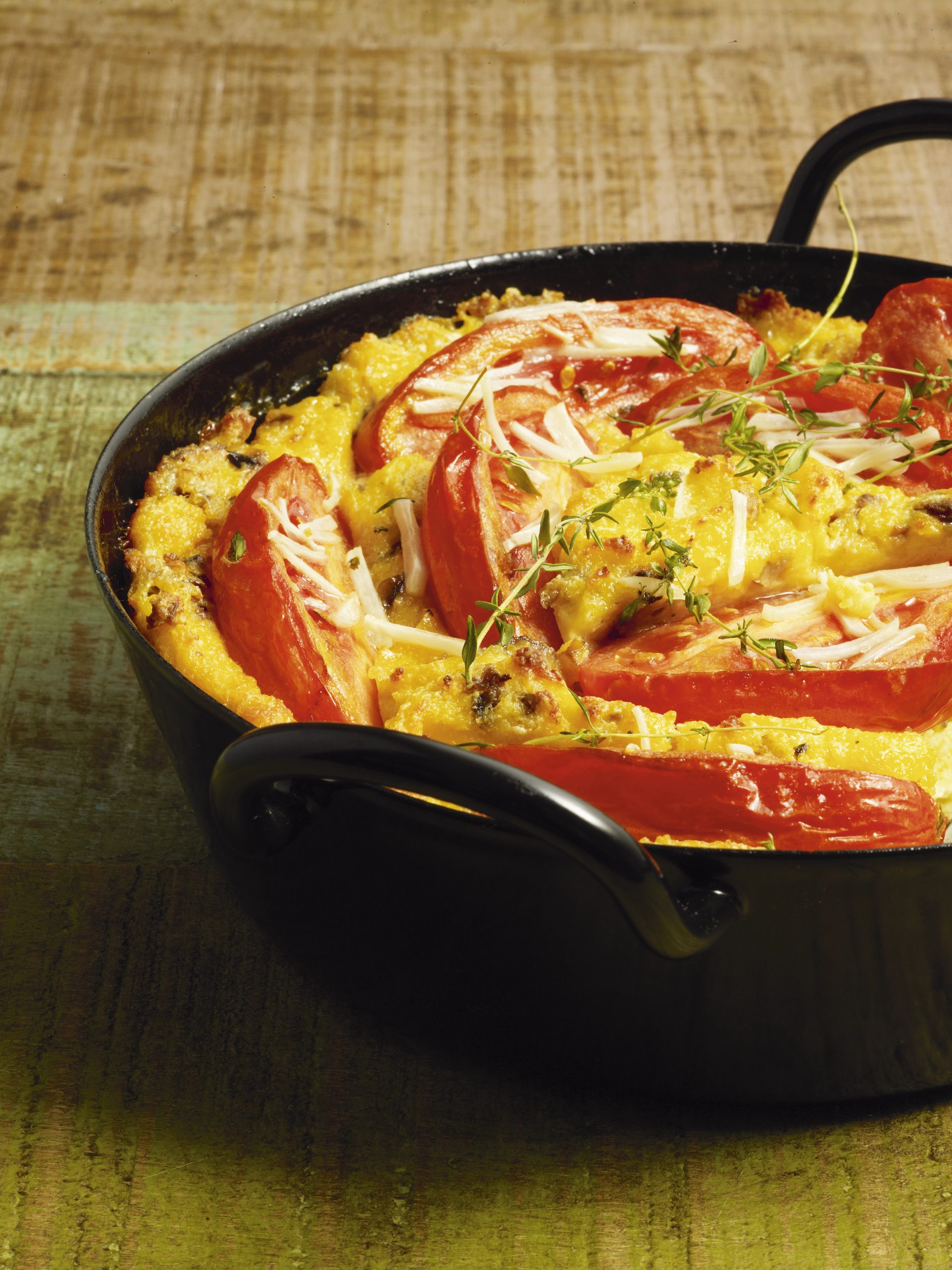 Polenta-Auflauf mit caramelisierten Tomaten