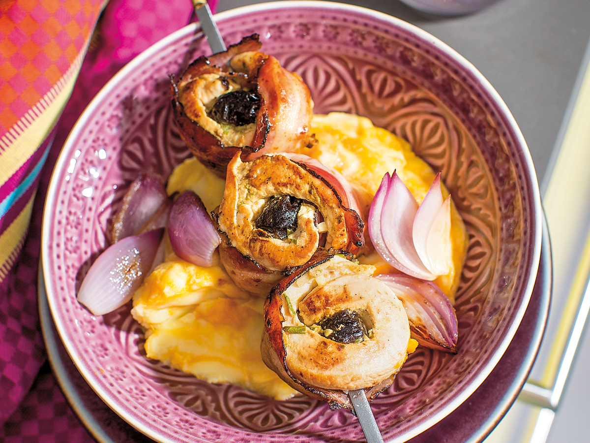 Poulet-Pflaumen-Spiesse