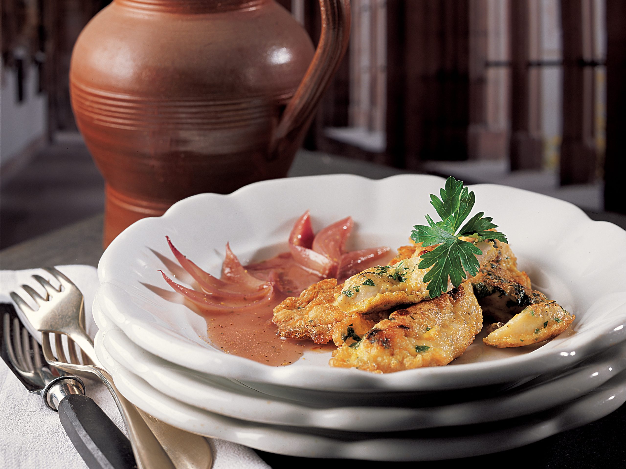 Pouletbrüstchen mit Kräutern und Schalotten-Sauce
