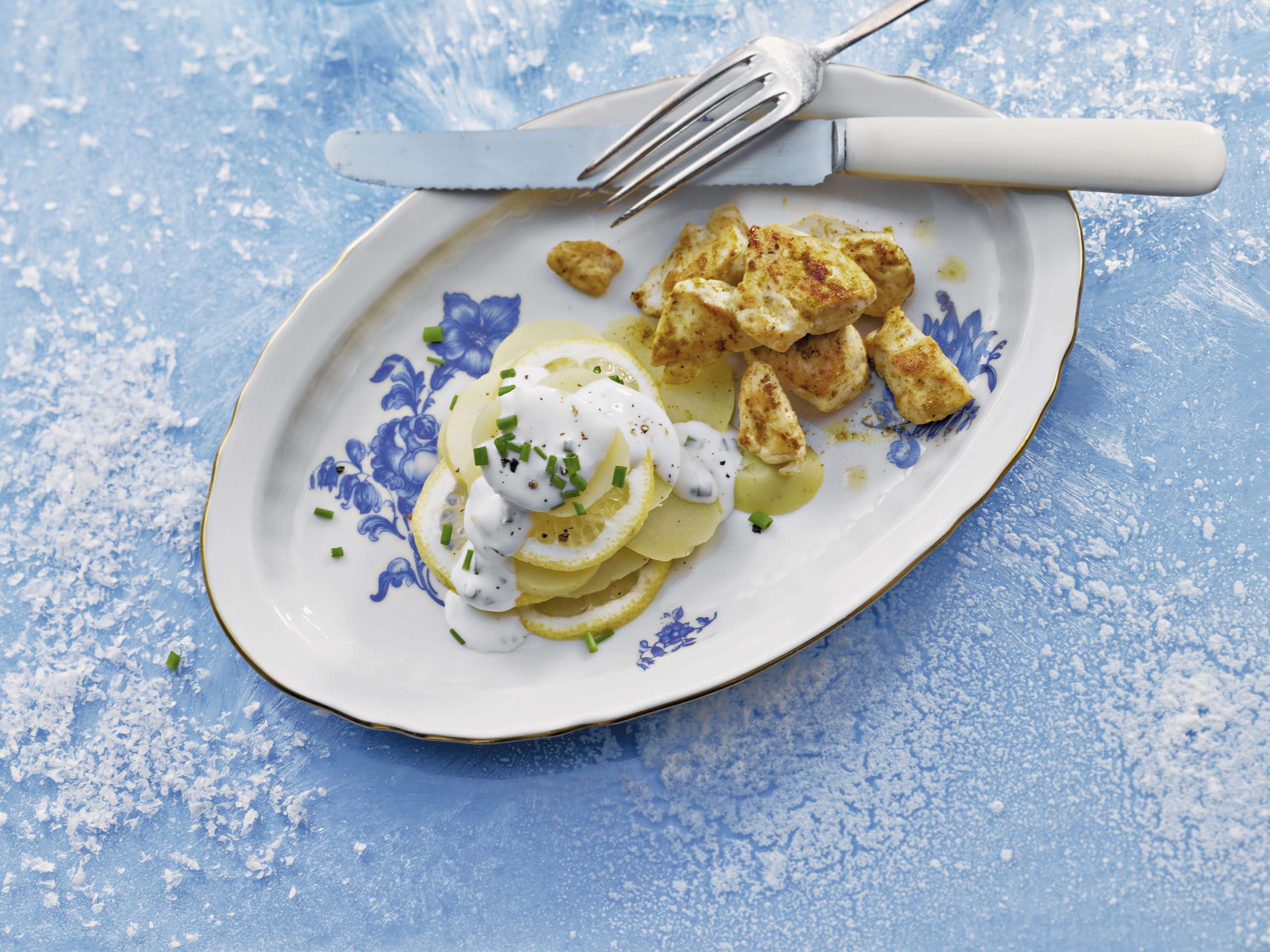 Pouletwürfel mit warmem Kartoffelsalat