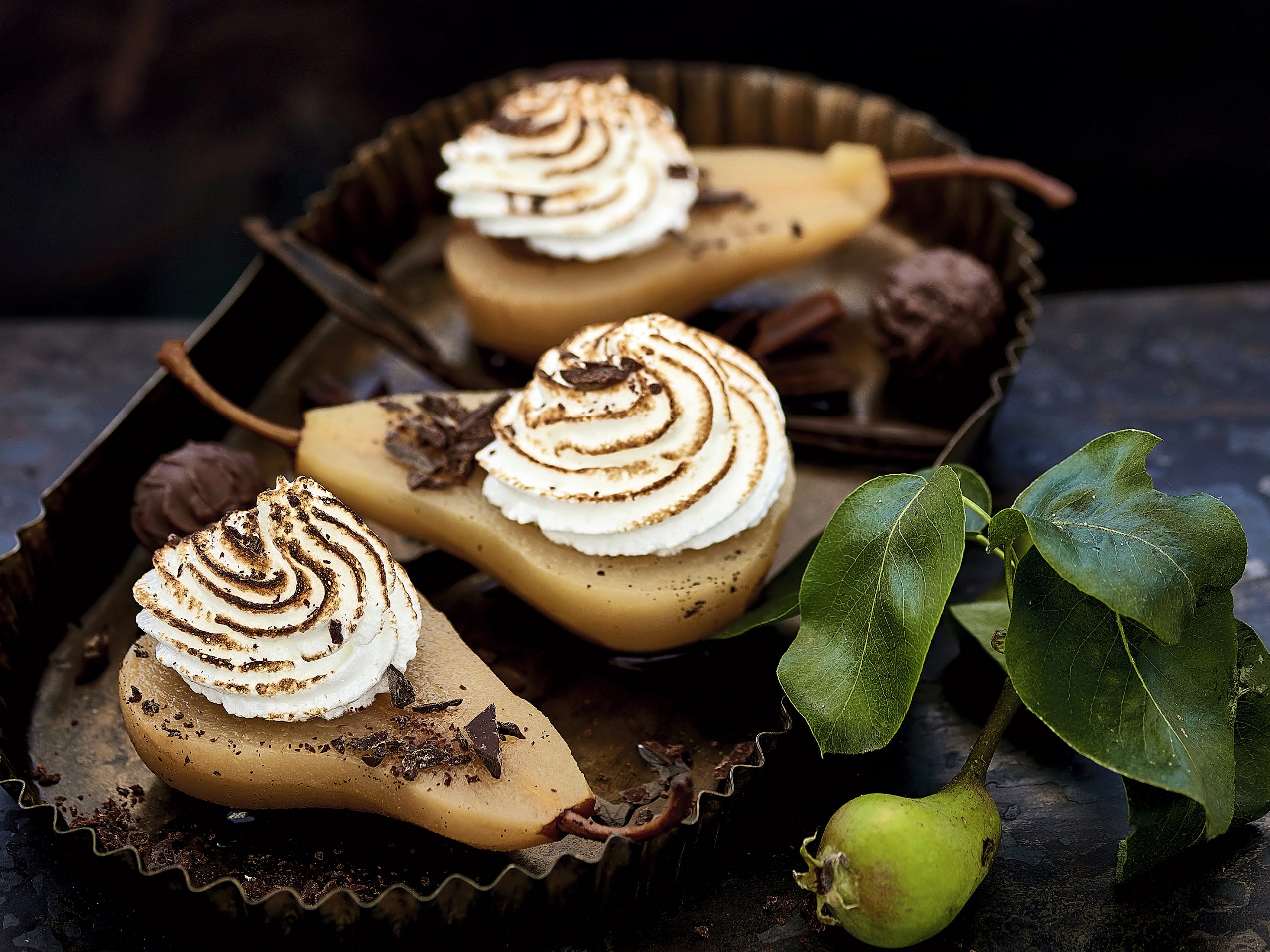 Poires meringuées aux pralinés