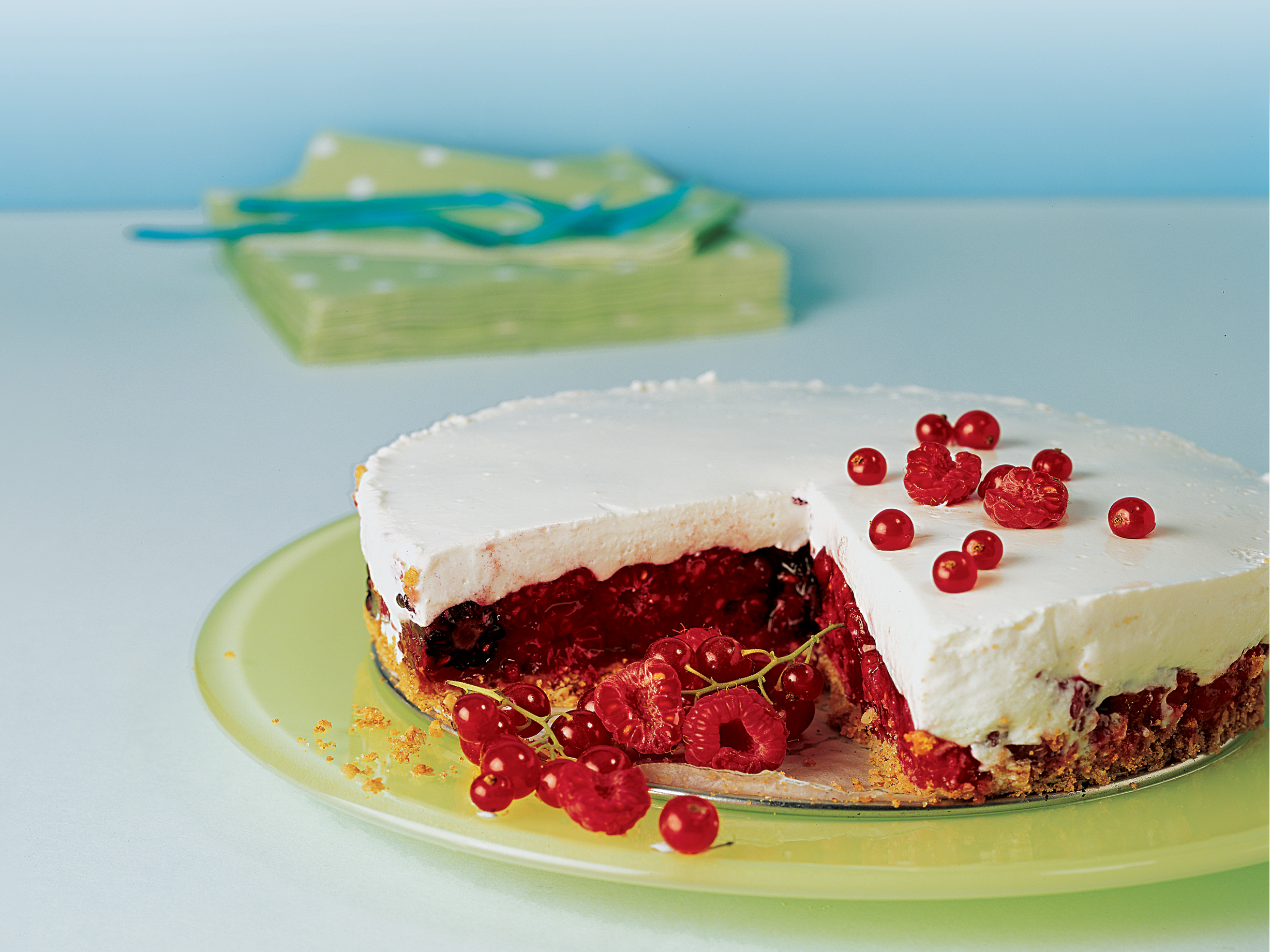 Quark-Beerentorte