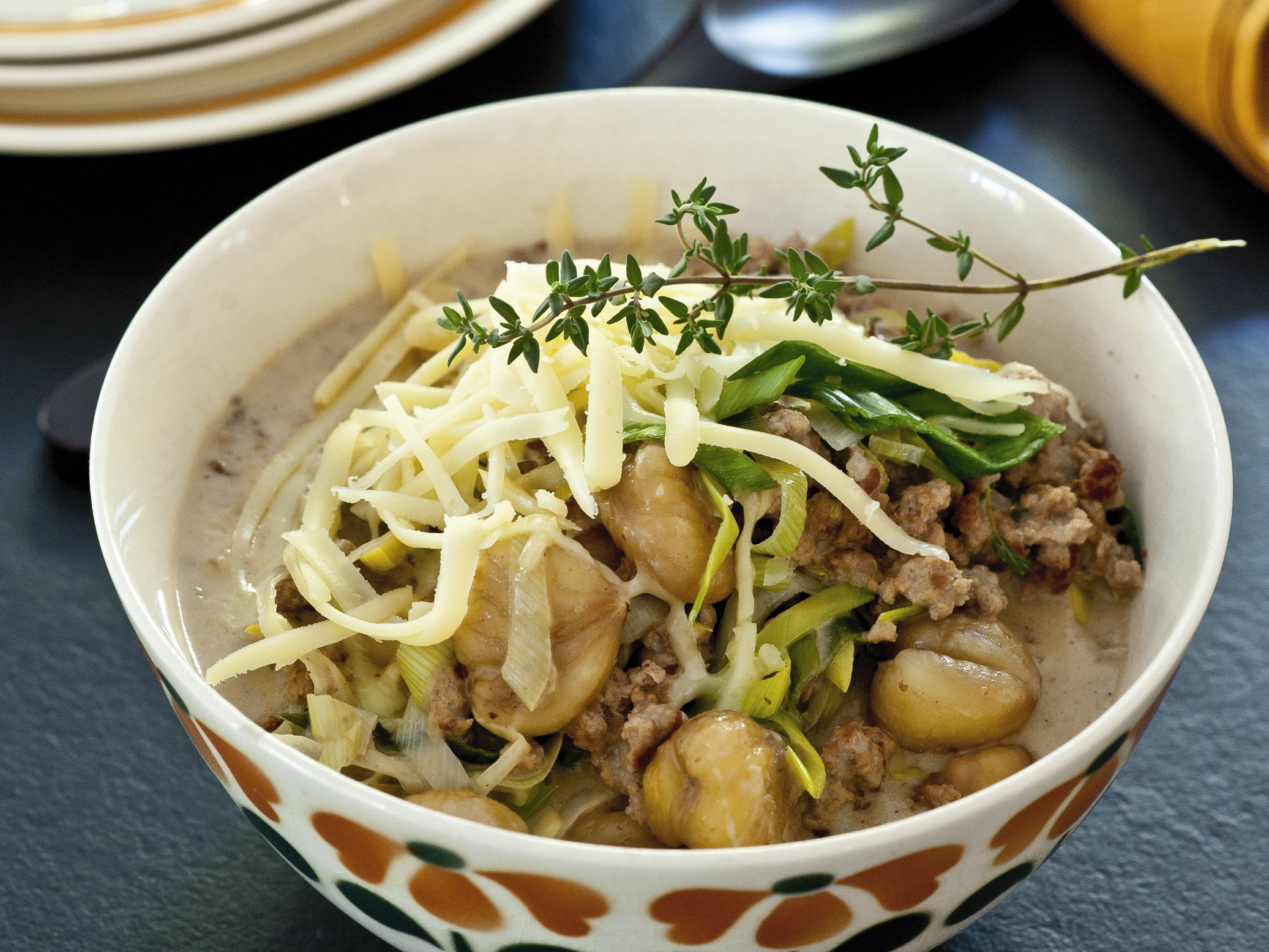 Rahm-Hackfleisch mit Marroni und Lauch