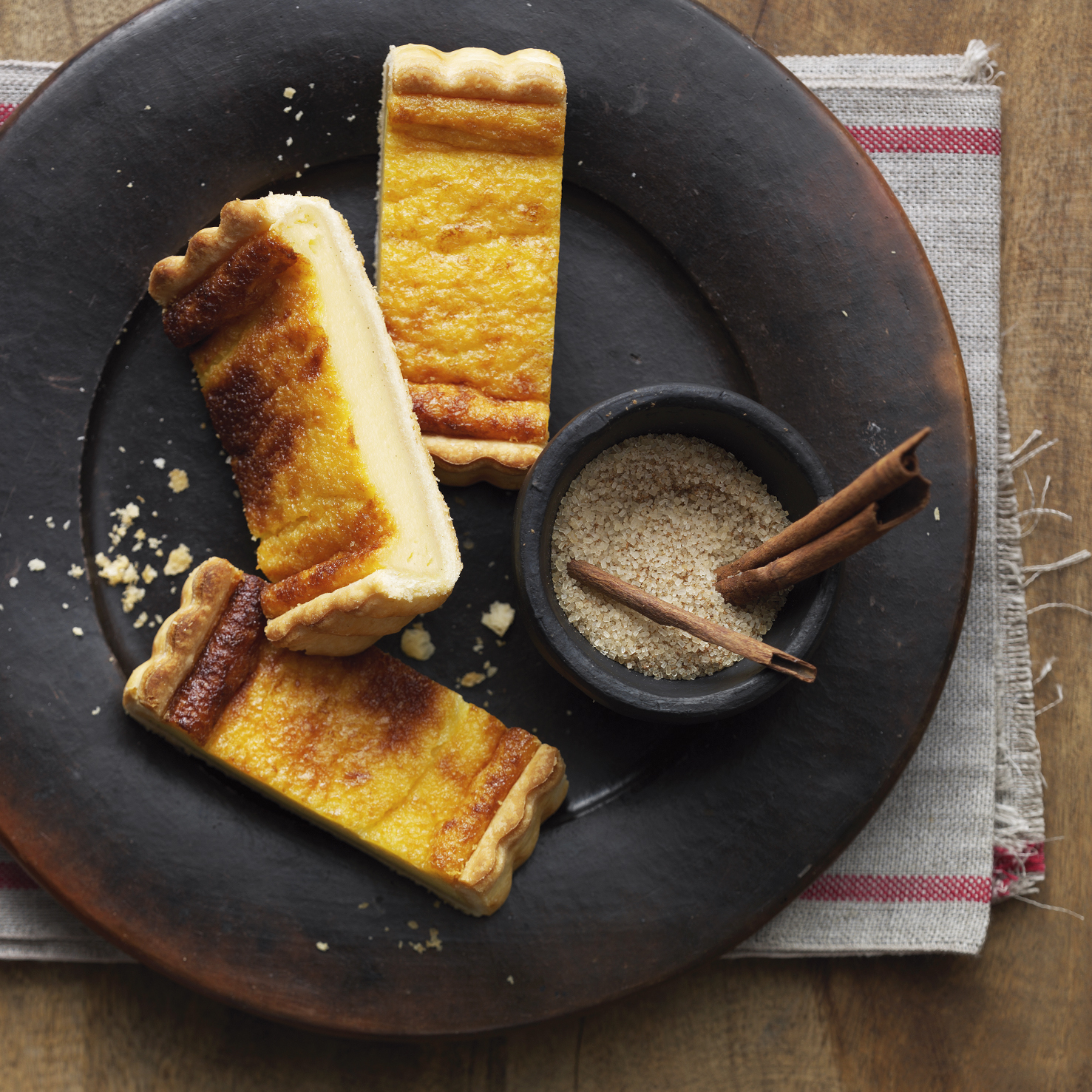 Rahmkuchen mit Gewürzzucker