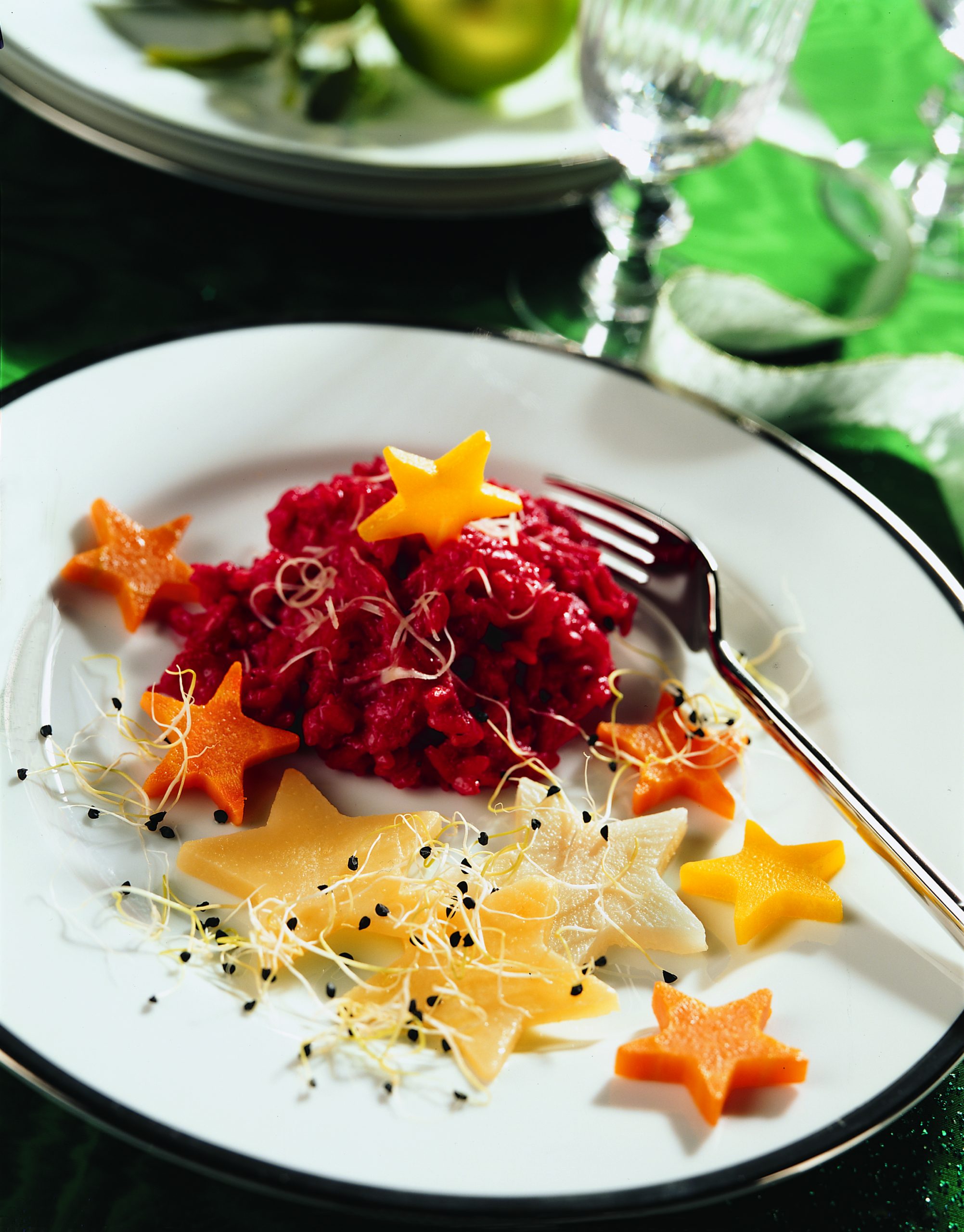 Randen-Risotto mit Gemüsesternen
