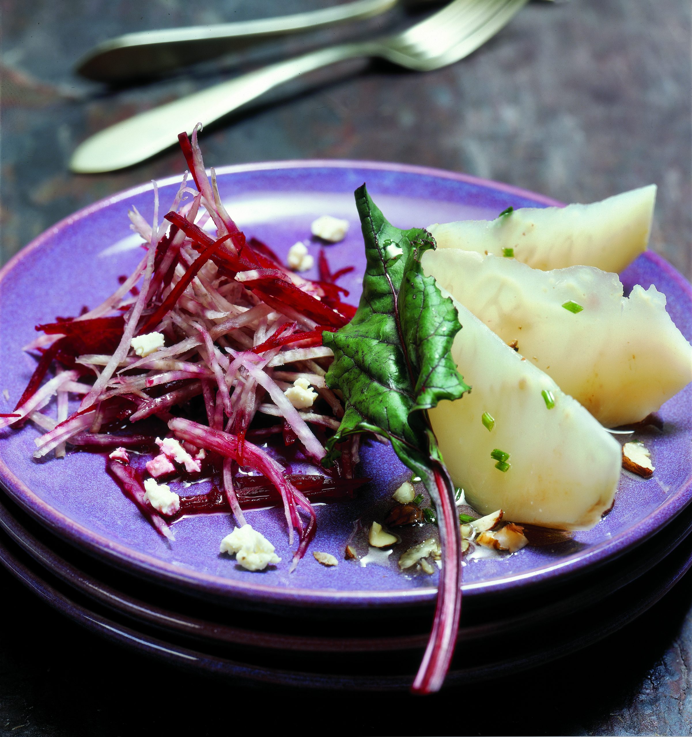 Salade de betteraves aux miettes de fromage