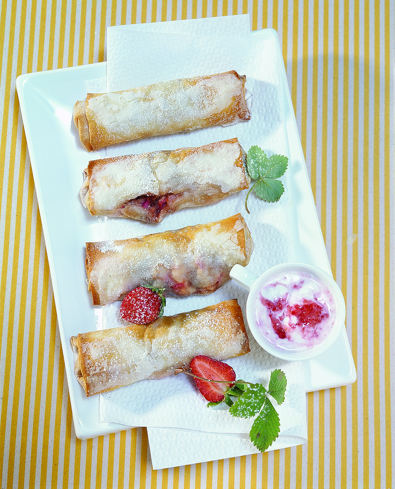Mini-strudels à la rhubarbe