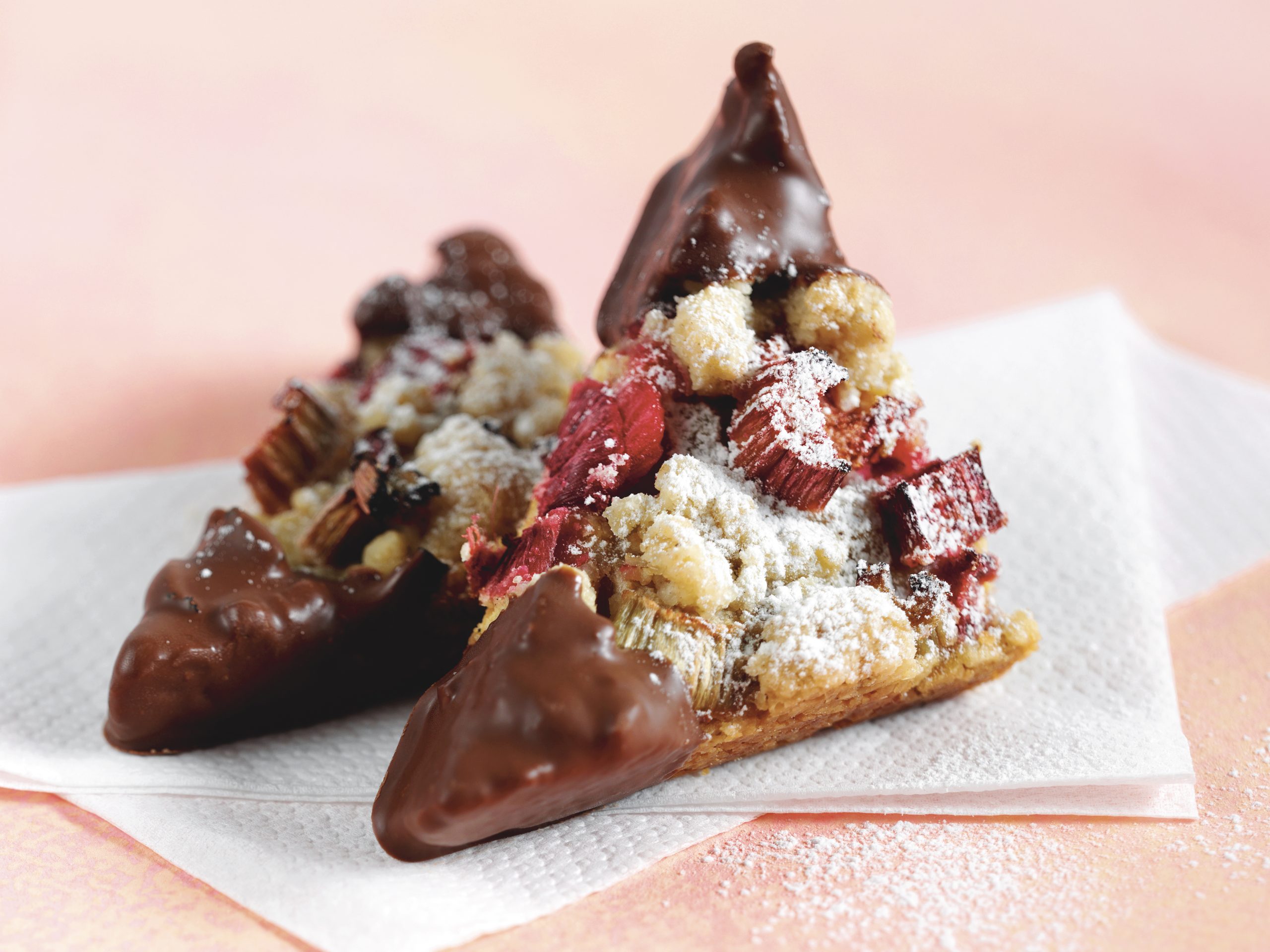 Rhabarber-Streusel-Ecken