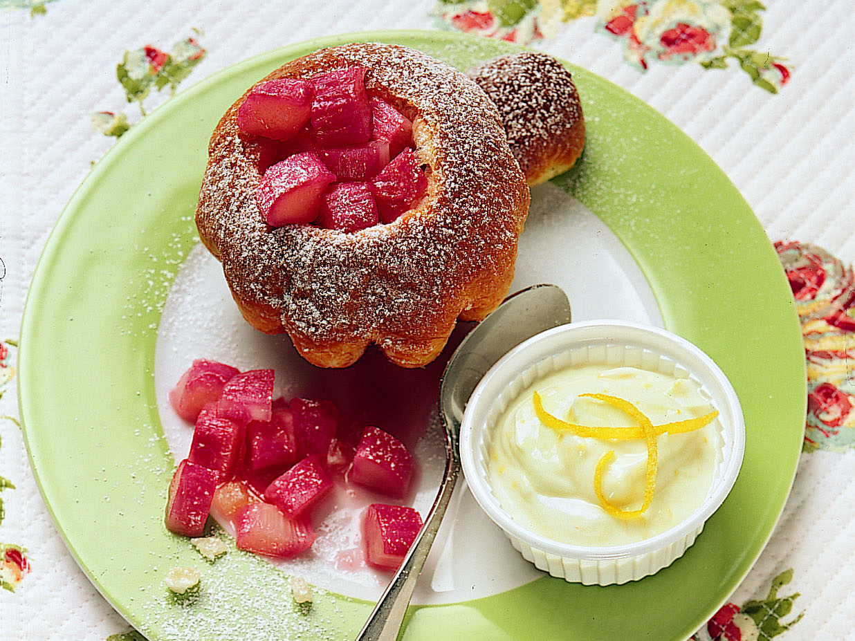 Brioches à la rhubarbe et au citron