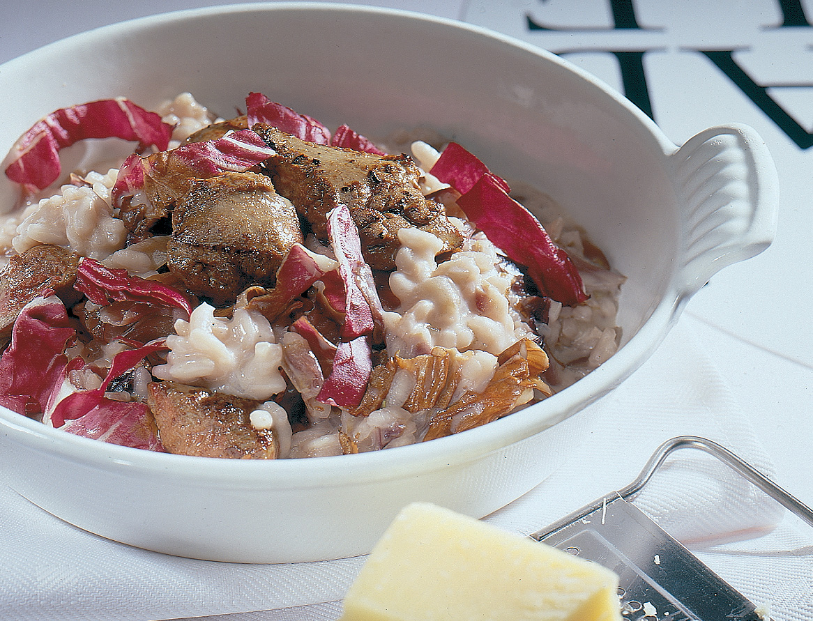 Risotto mit Cicorino rosso und gebratener Pouletleber
